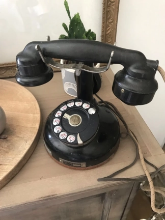 photo de la gourmandise Téléphone noir 5min