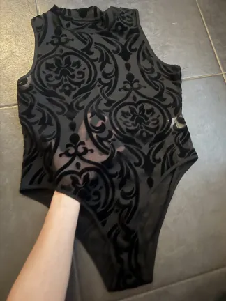 Body velour et transparence