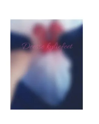 Photo talons rouge a mes pieds