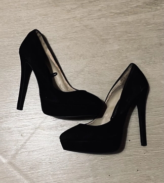 photo de la gourmandise Mes talons sexys