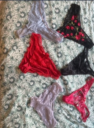 photo de la gourmandise L'une de mes magnifiques culottes, rien que pour toi