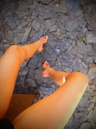 photo de la gourmandise Je marche pieds nus sur des ardoises... 7 vidéos+cadeau!!!!