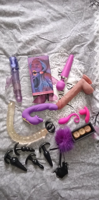 photo de la gourmandise Tu veux que je joue avec quel objet ?