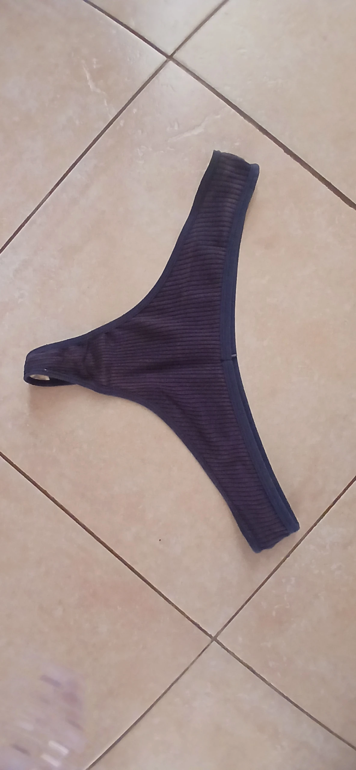 Photo de string porté 2 jours