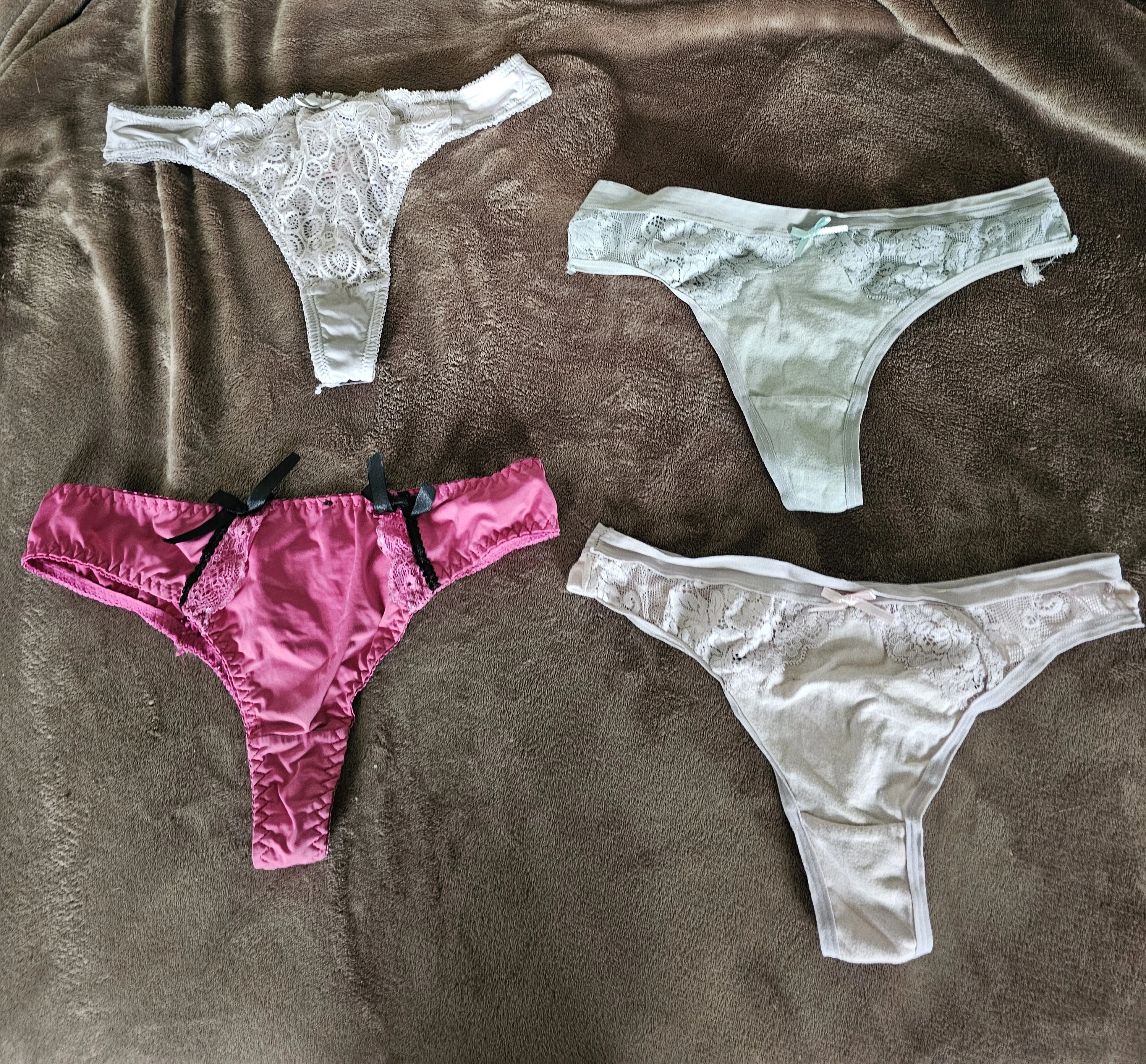 Photo de Vend différents strings