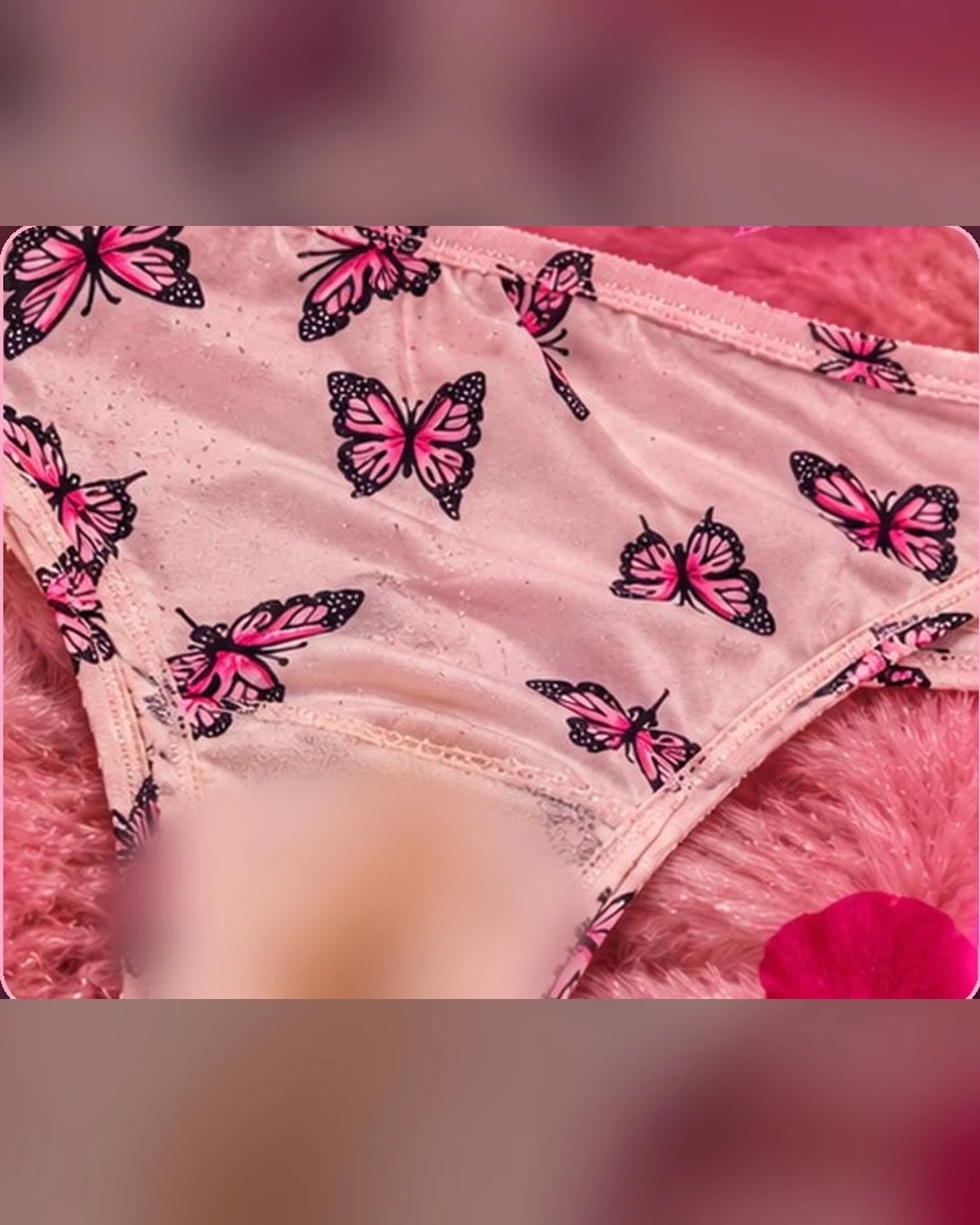 Photo de Culotte caviar 🖤 portée, très intime