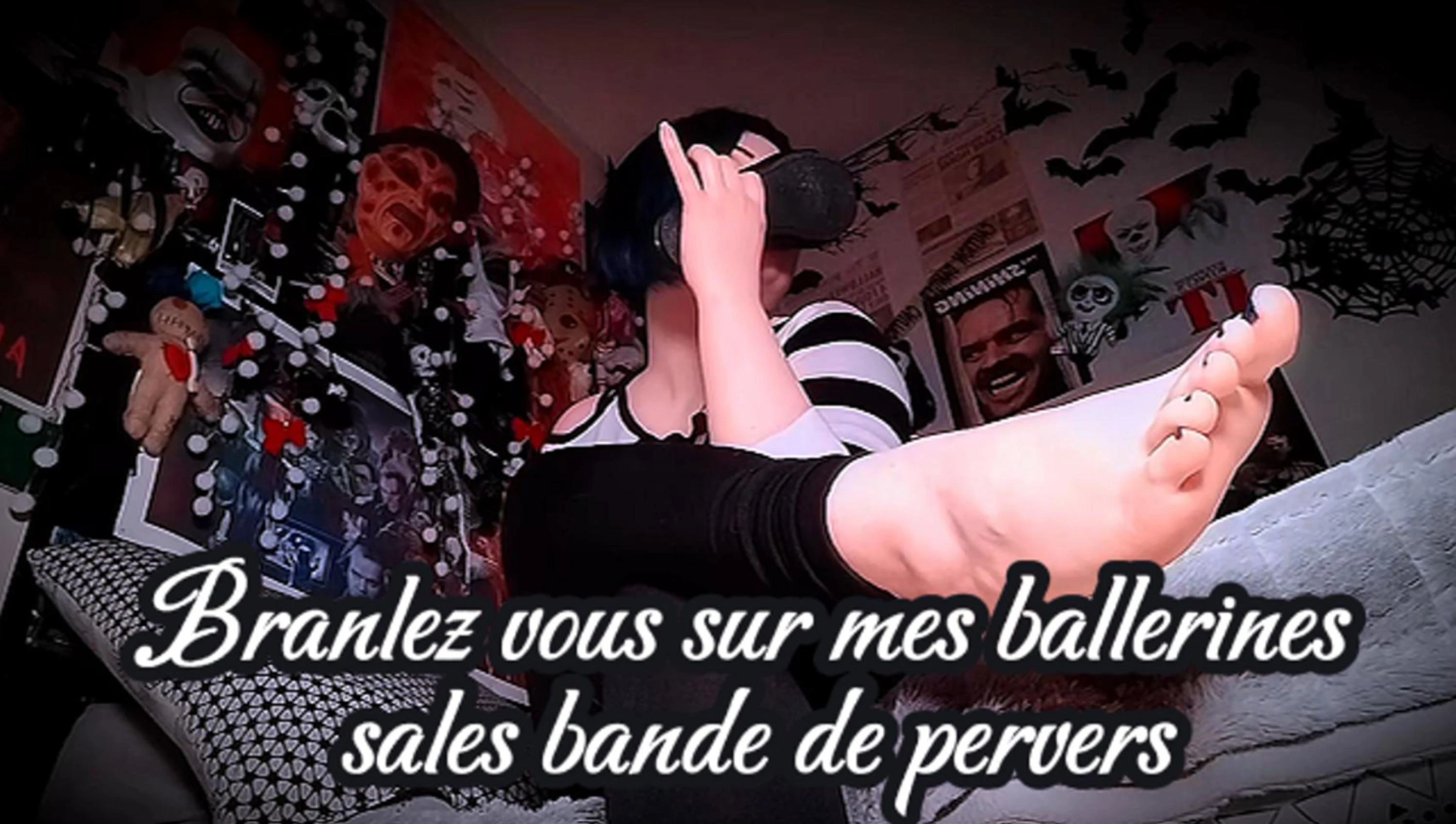 Photo de Branlez vous sur mes ballerines sales bande de pervers (FEMDOM)