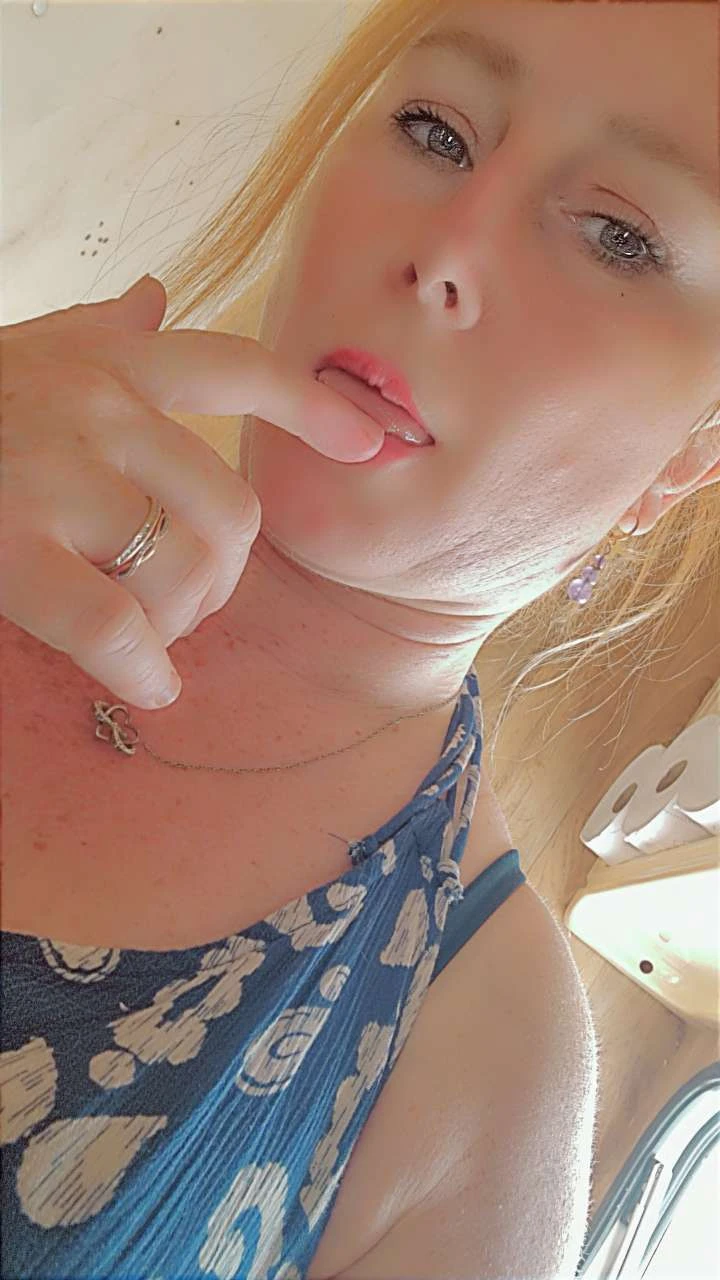 /68a6cf3c894b3.webp
