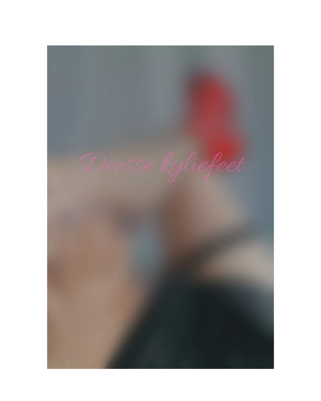 Photo de Photo talons bas résilles dominatrice