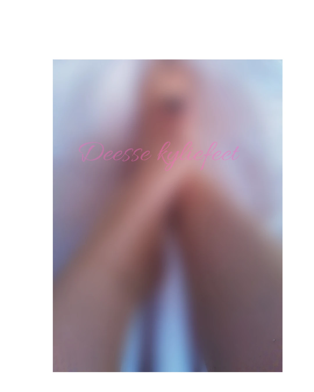 Photo de Photo divins pieds en collant pailletés 🔥