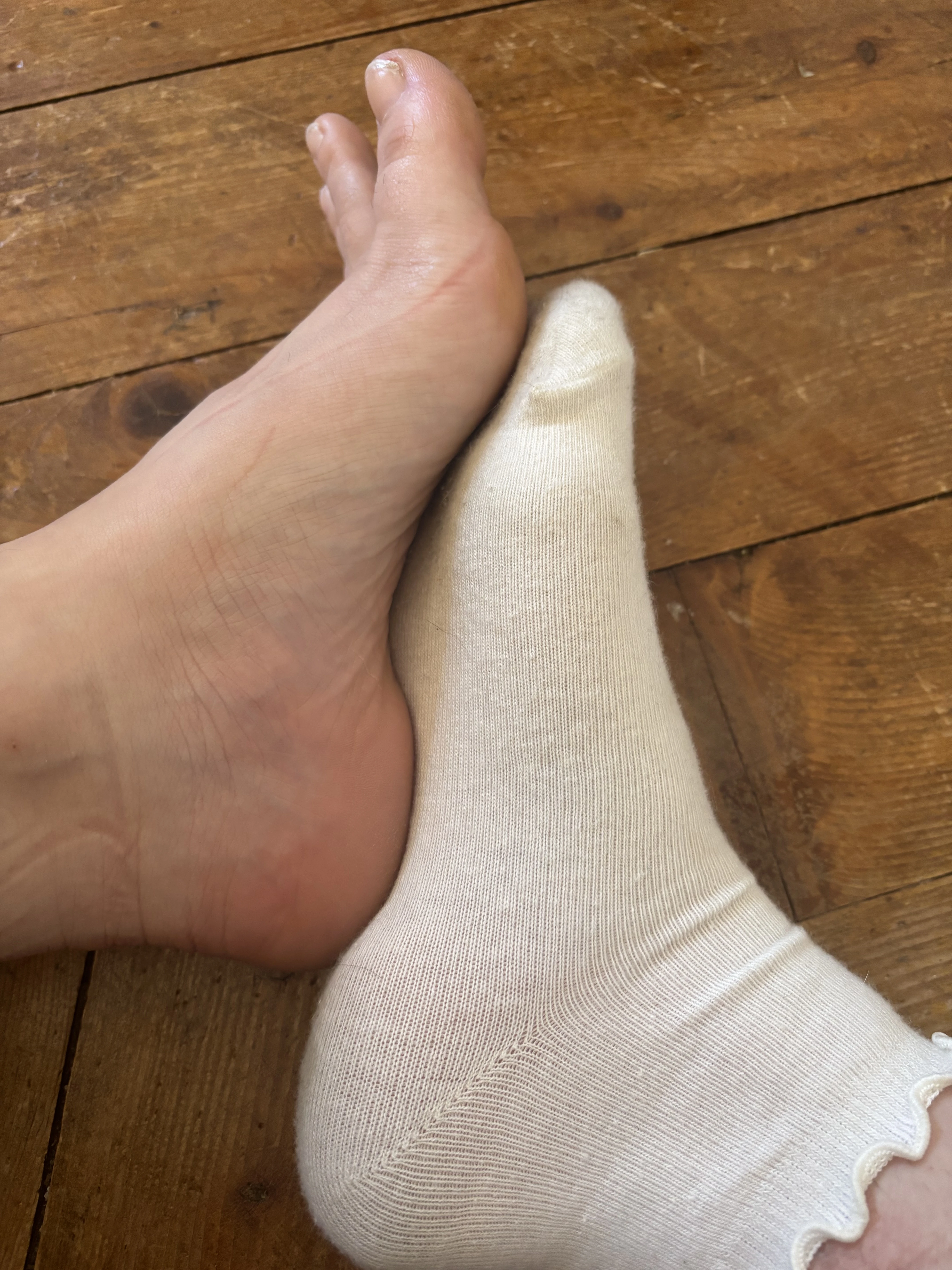Photo de Chaussettes blanches ! ✨