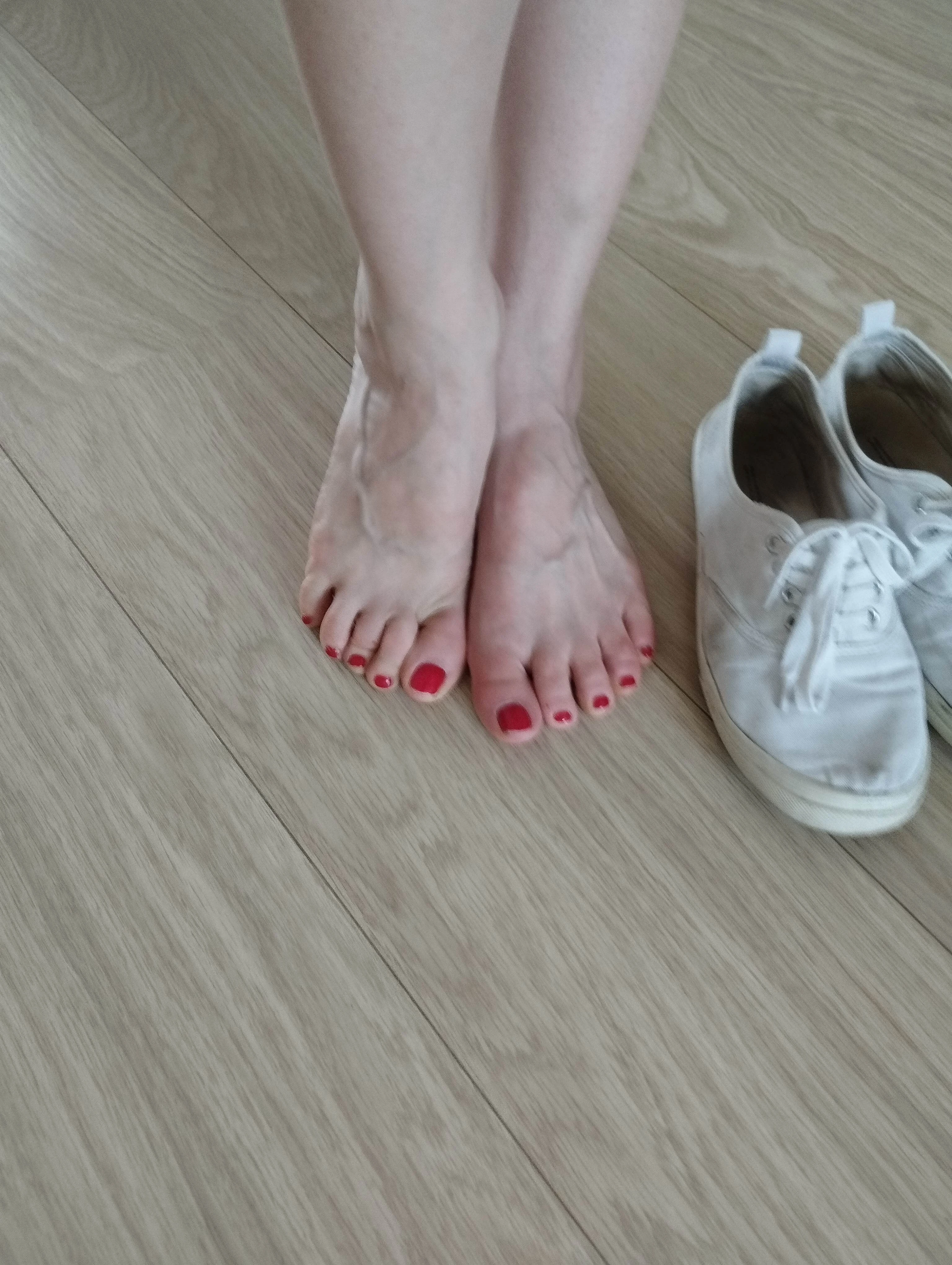 Photo de Baskets d’étudiante toute sage