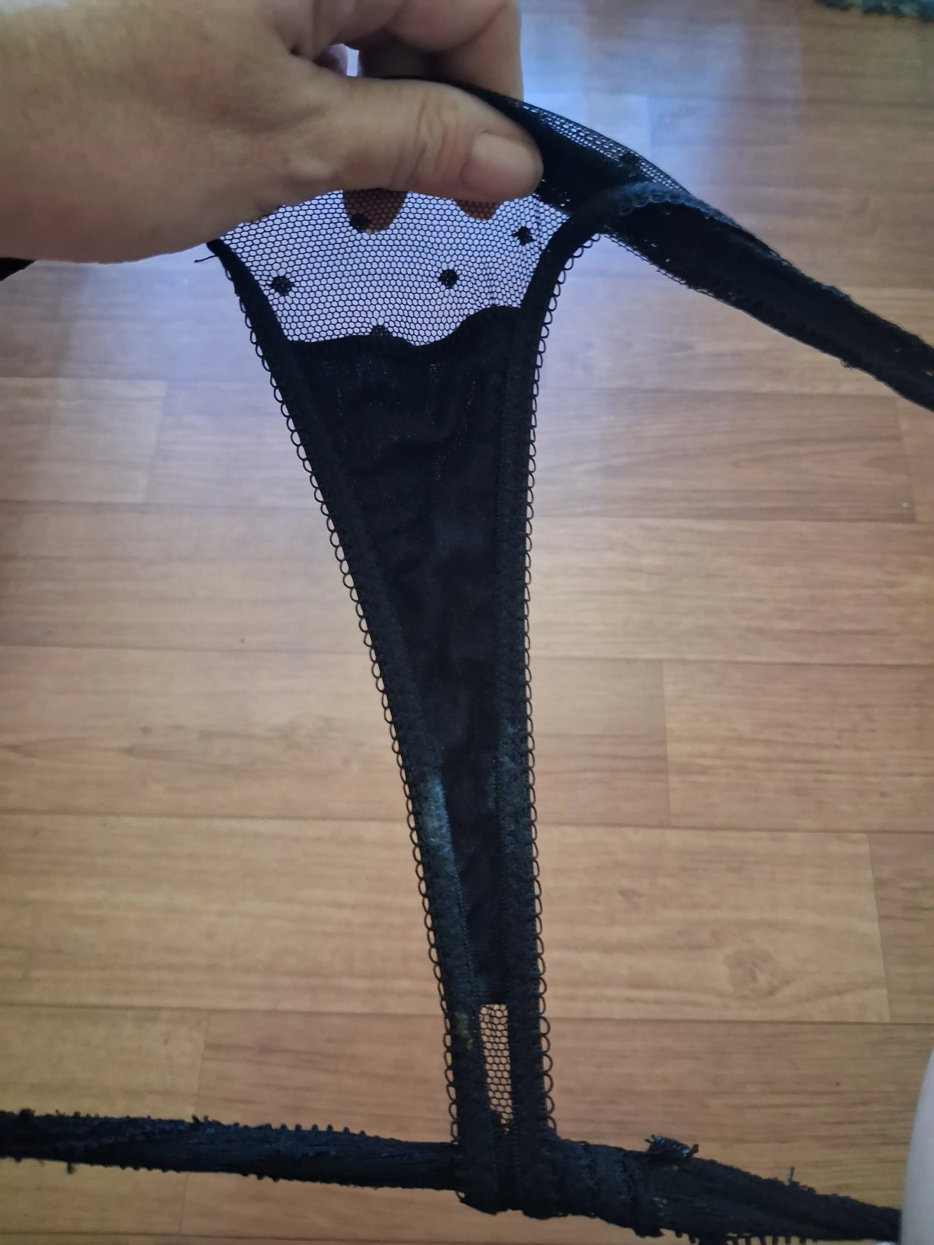 Photo de String FORTE ODEUR DE CHATTE