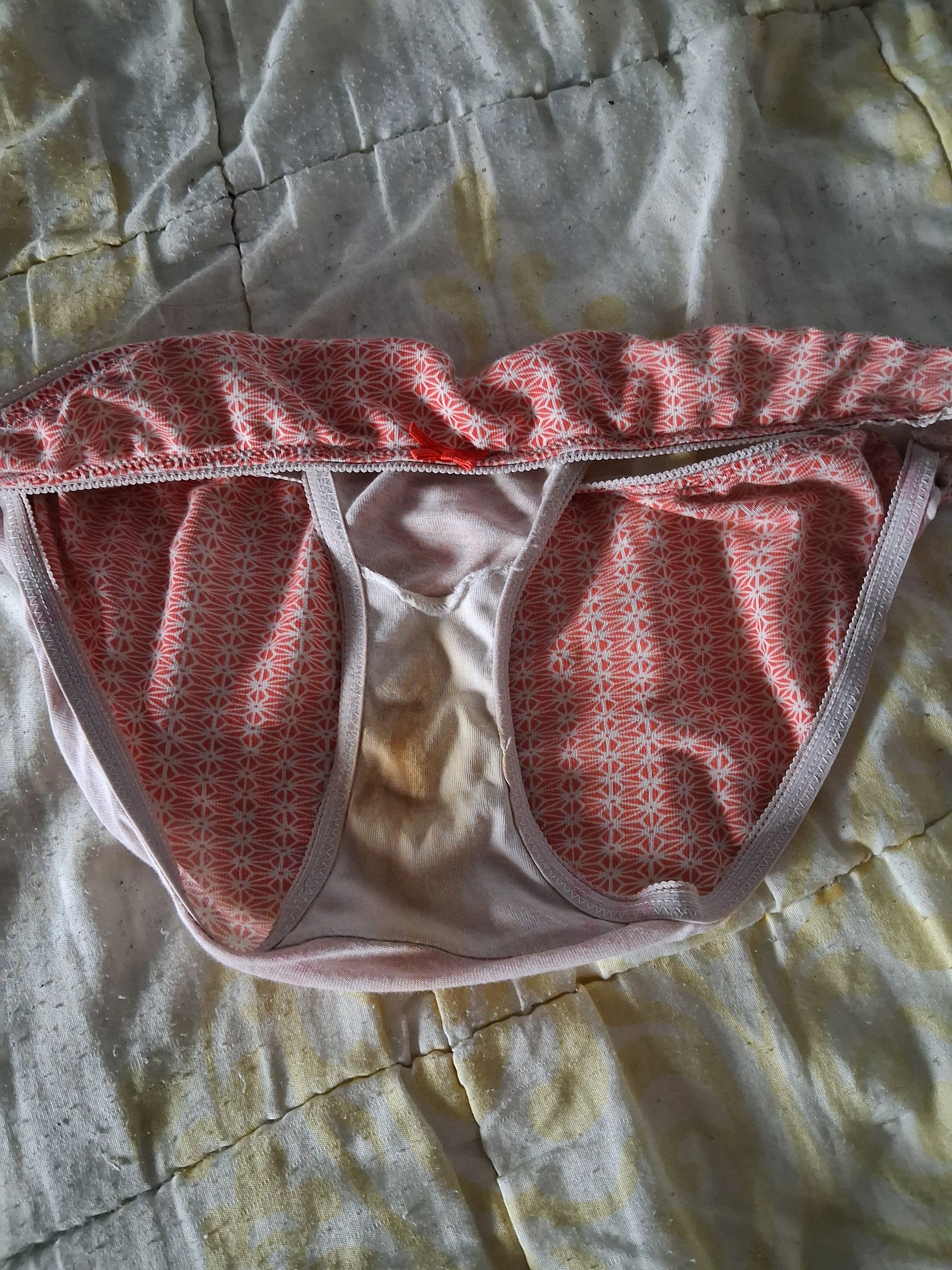 Photo de Culotte sale 4 jours