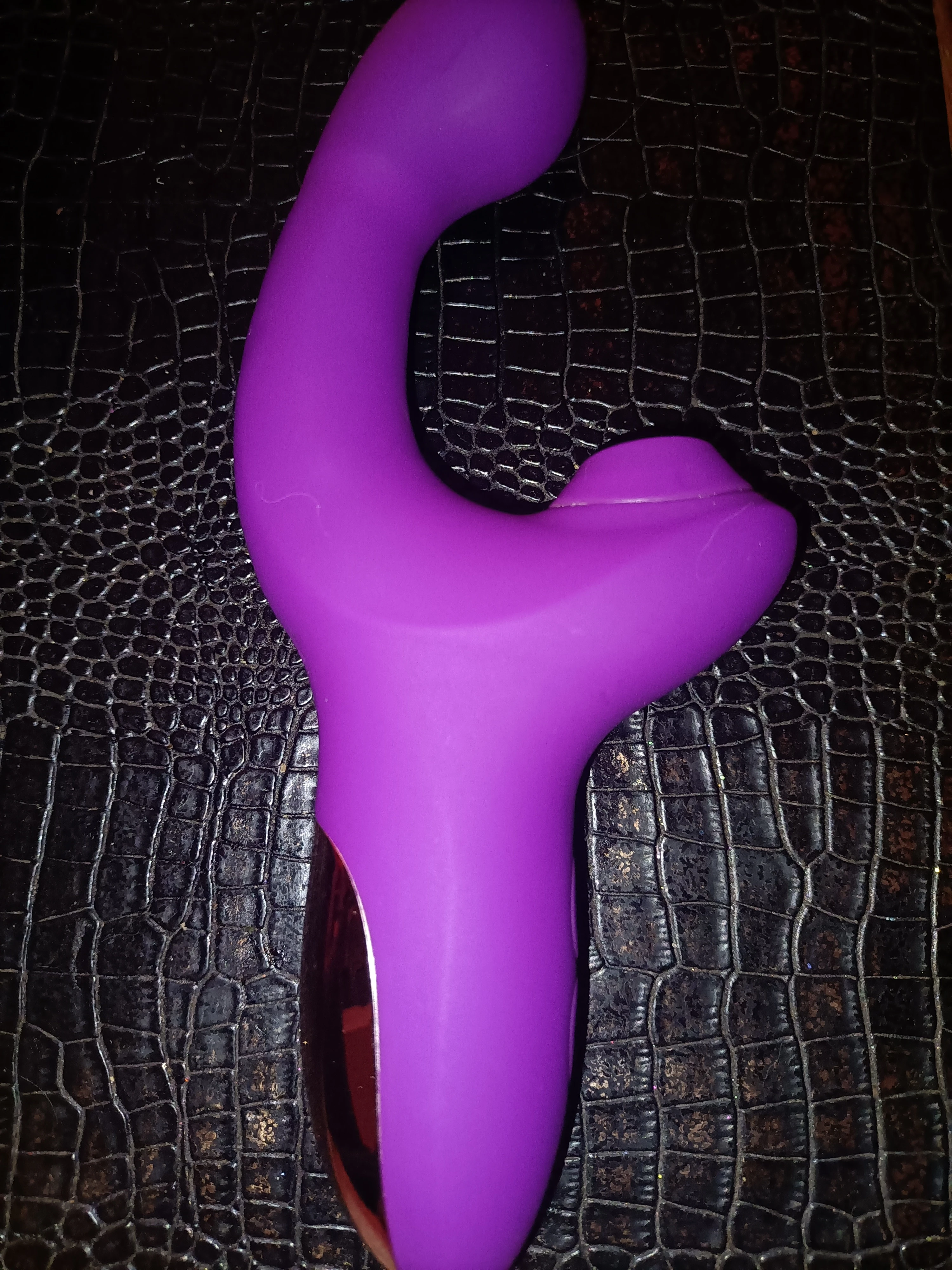 Photo de Mon Sextoy couvert de mon nectar🥵💦 +vidéo
