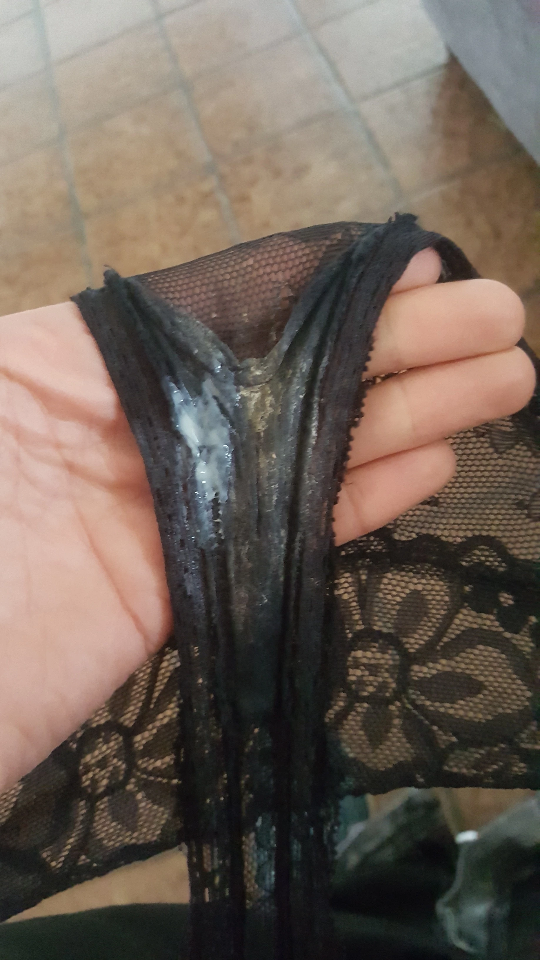 Photo de tanga noir 6j ovulation