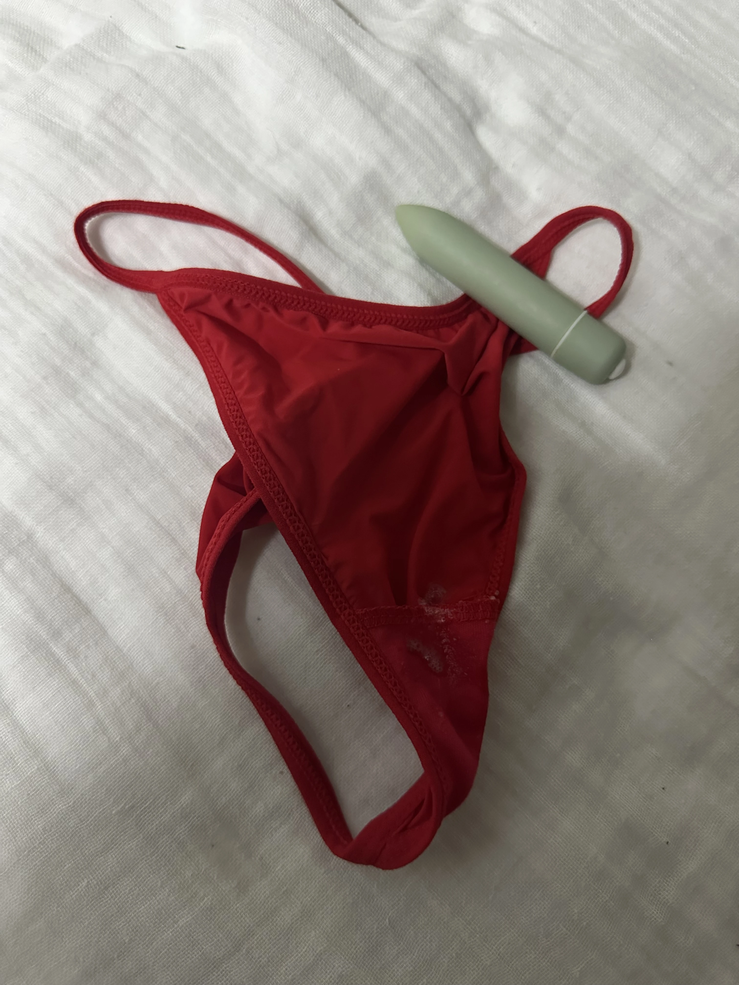 Photo de Ma culotte après une soirée…un peu trop excitante...