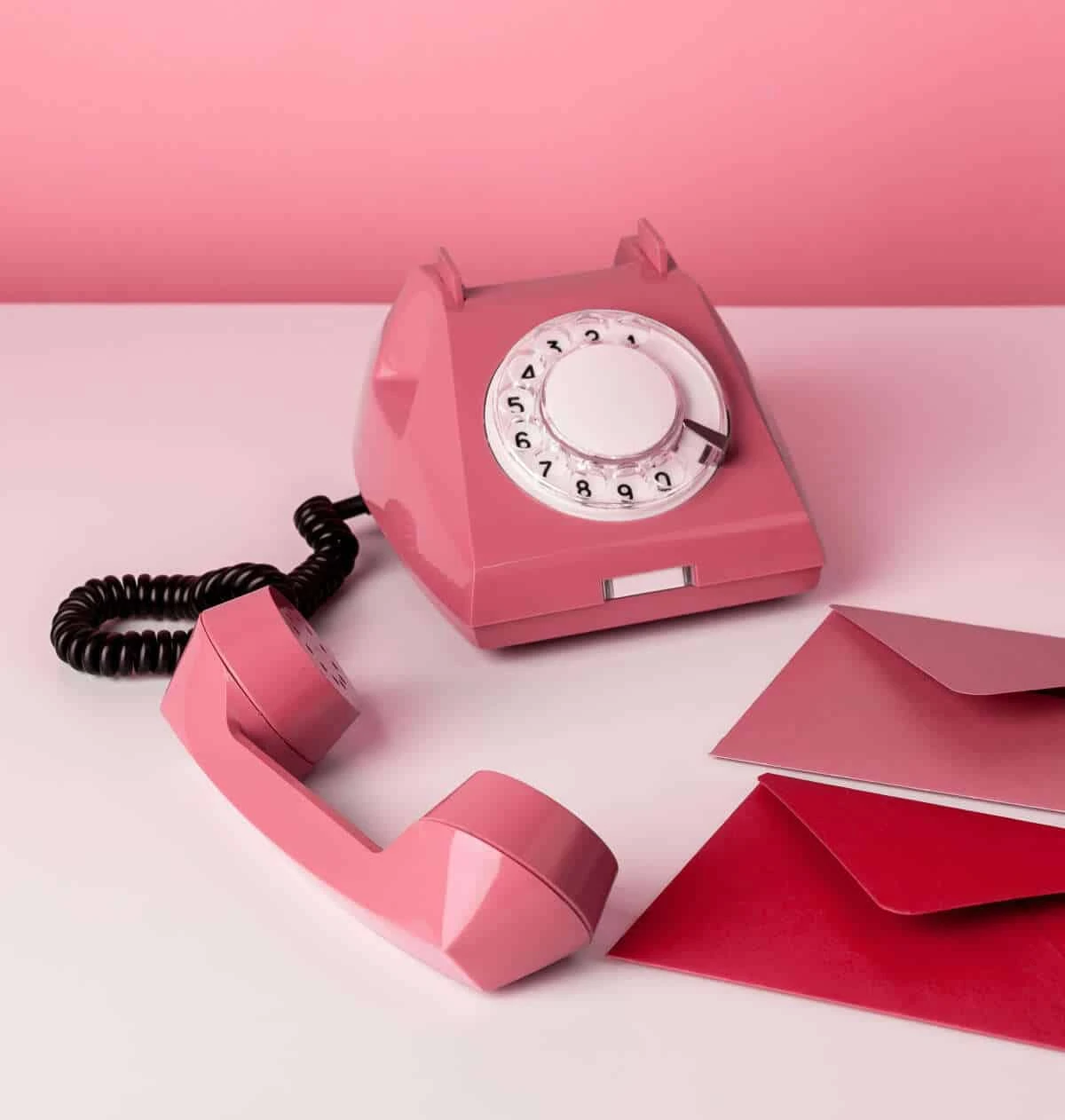Photo de Téléphone rose ou noir 20min