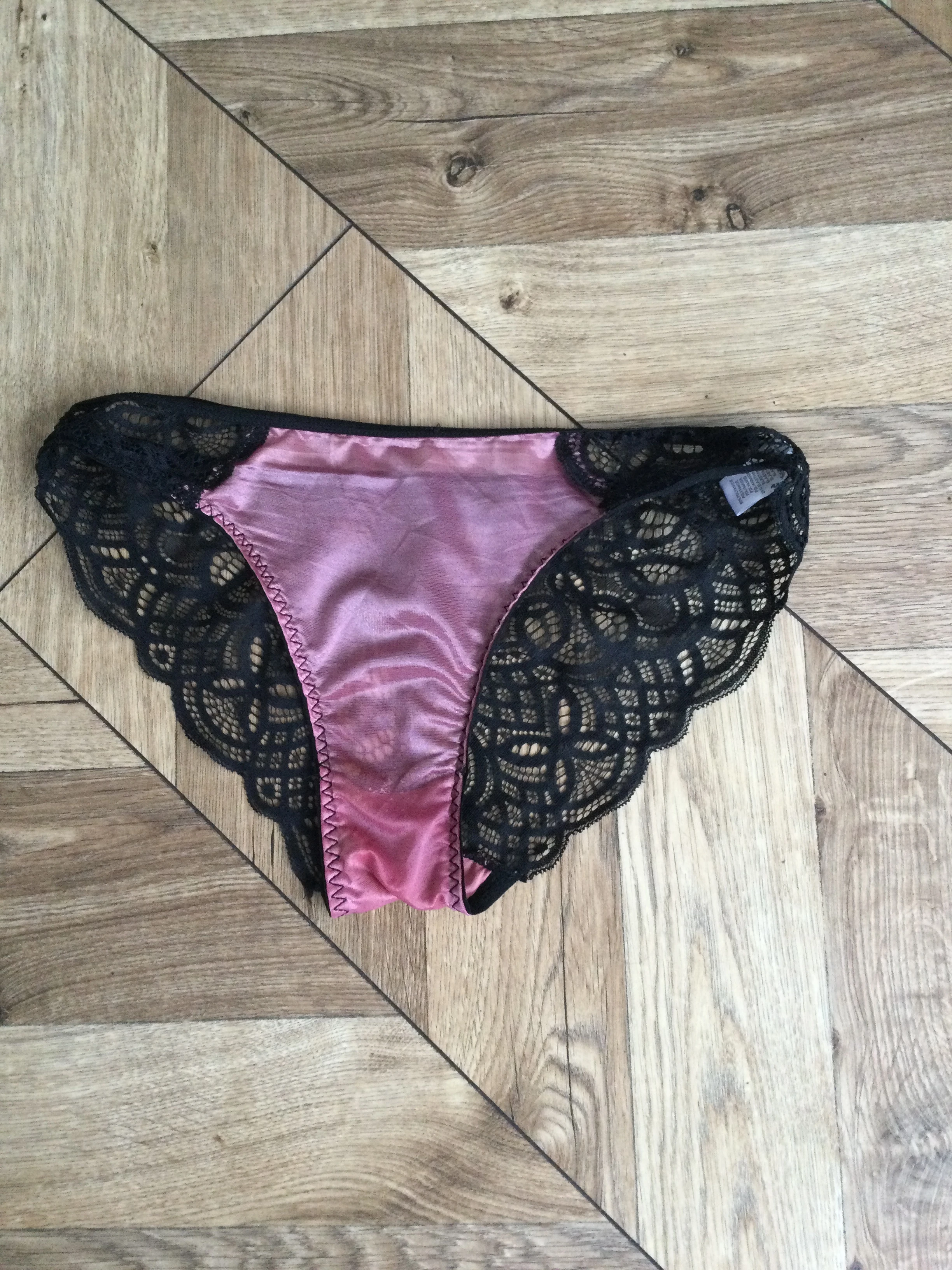 Photo de vend culotte portée 8 jours ou plus selon...