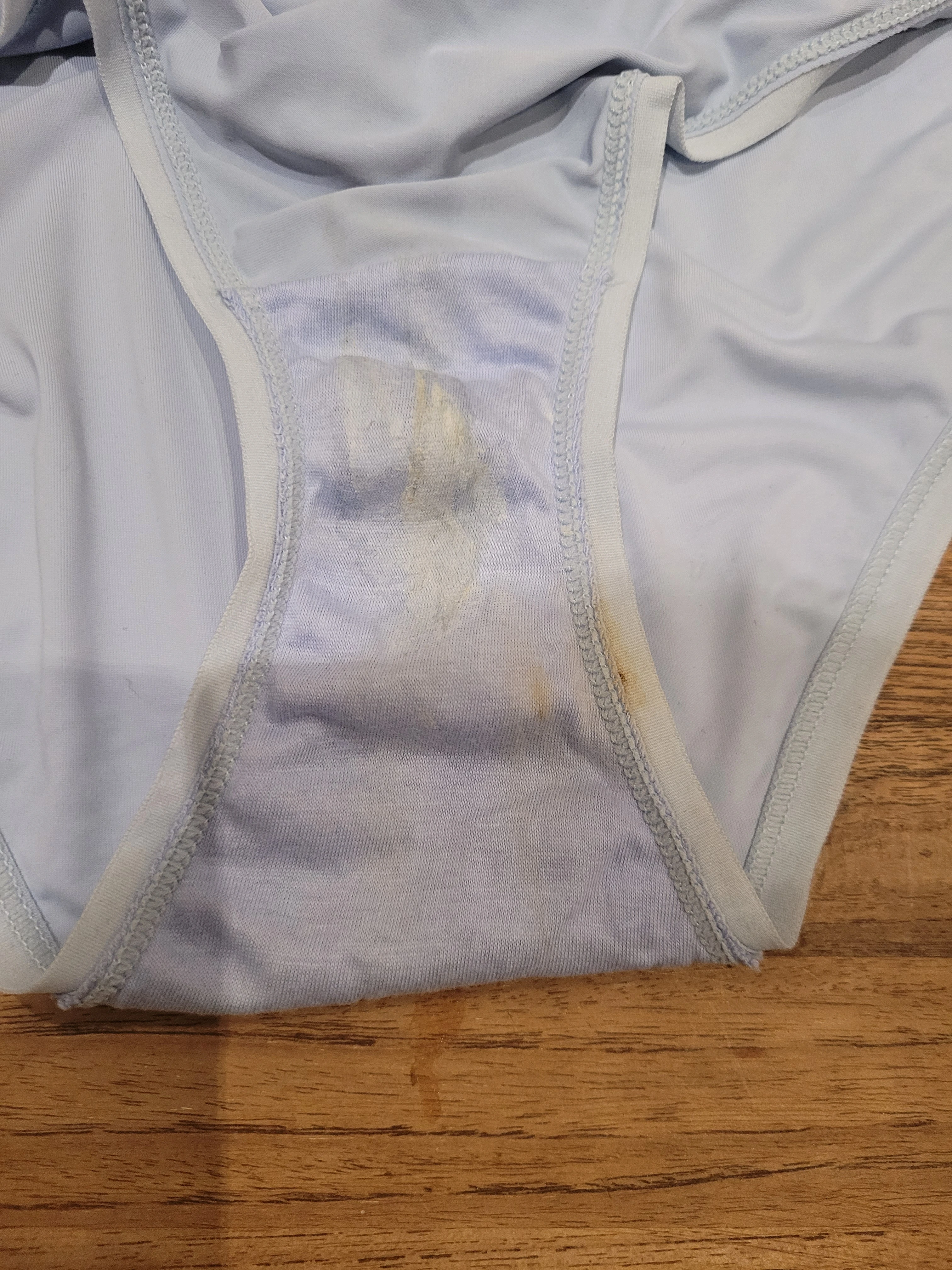 Photo de Culotte sale et dominatrice du 22 février