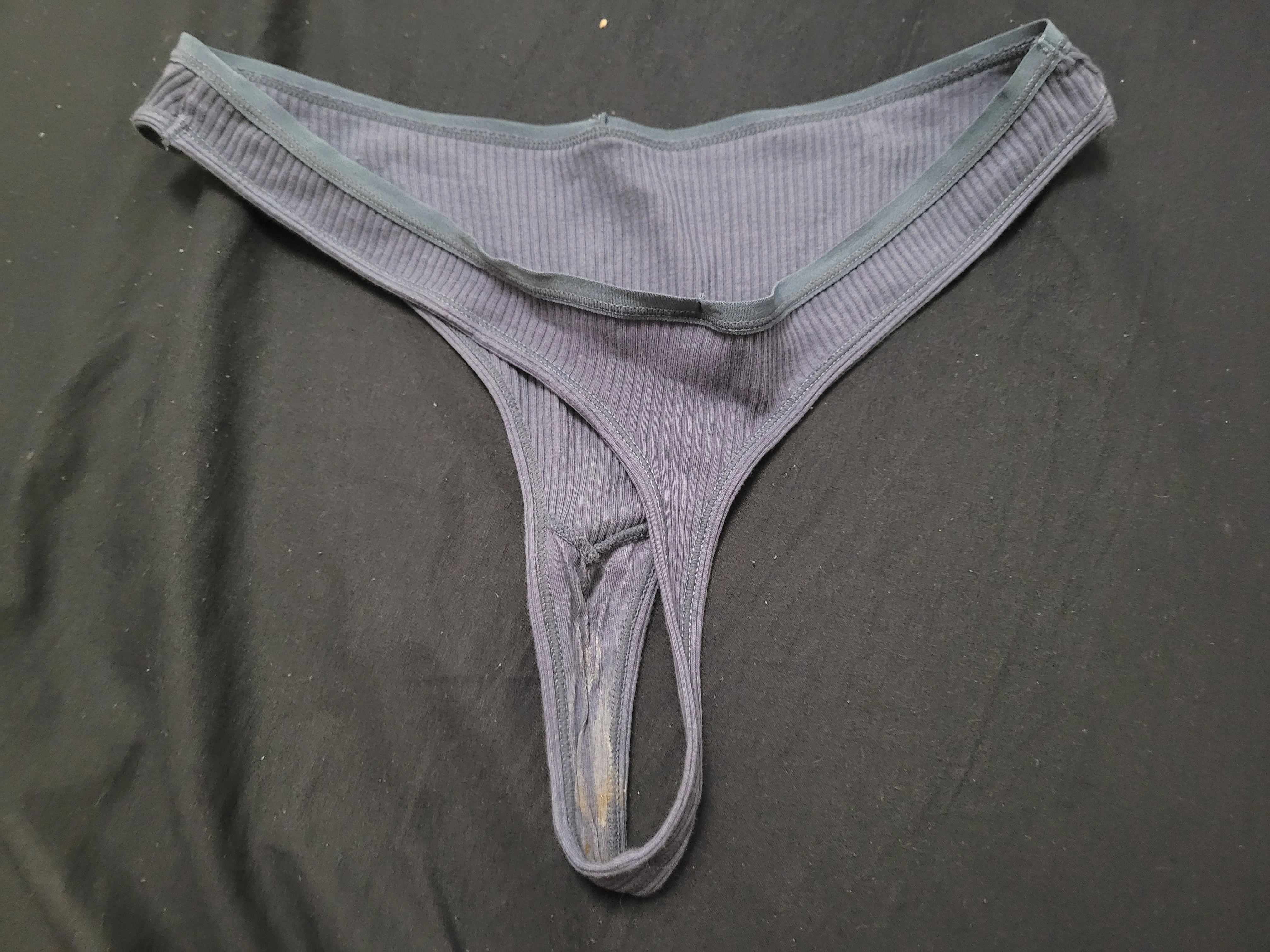 Photo de Culotte sale en week-end échangiste ! 4