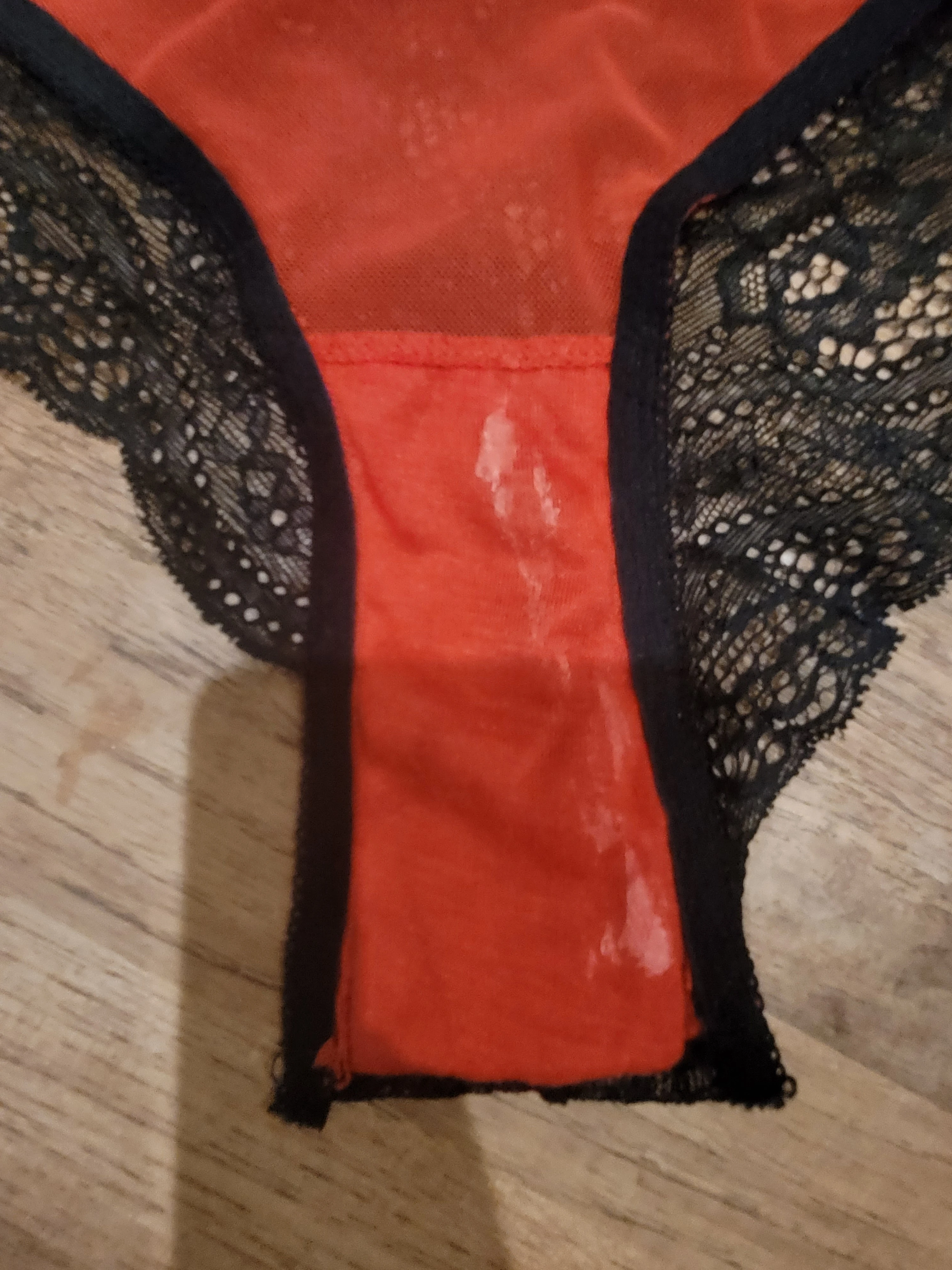 Photo de Culotte sale et … accompagnée du 4 janvier