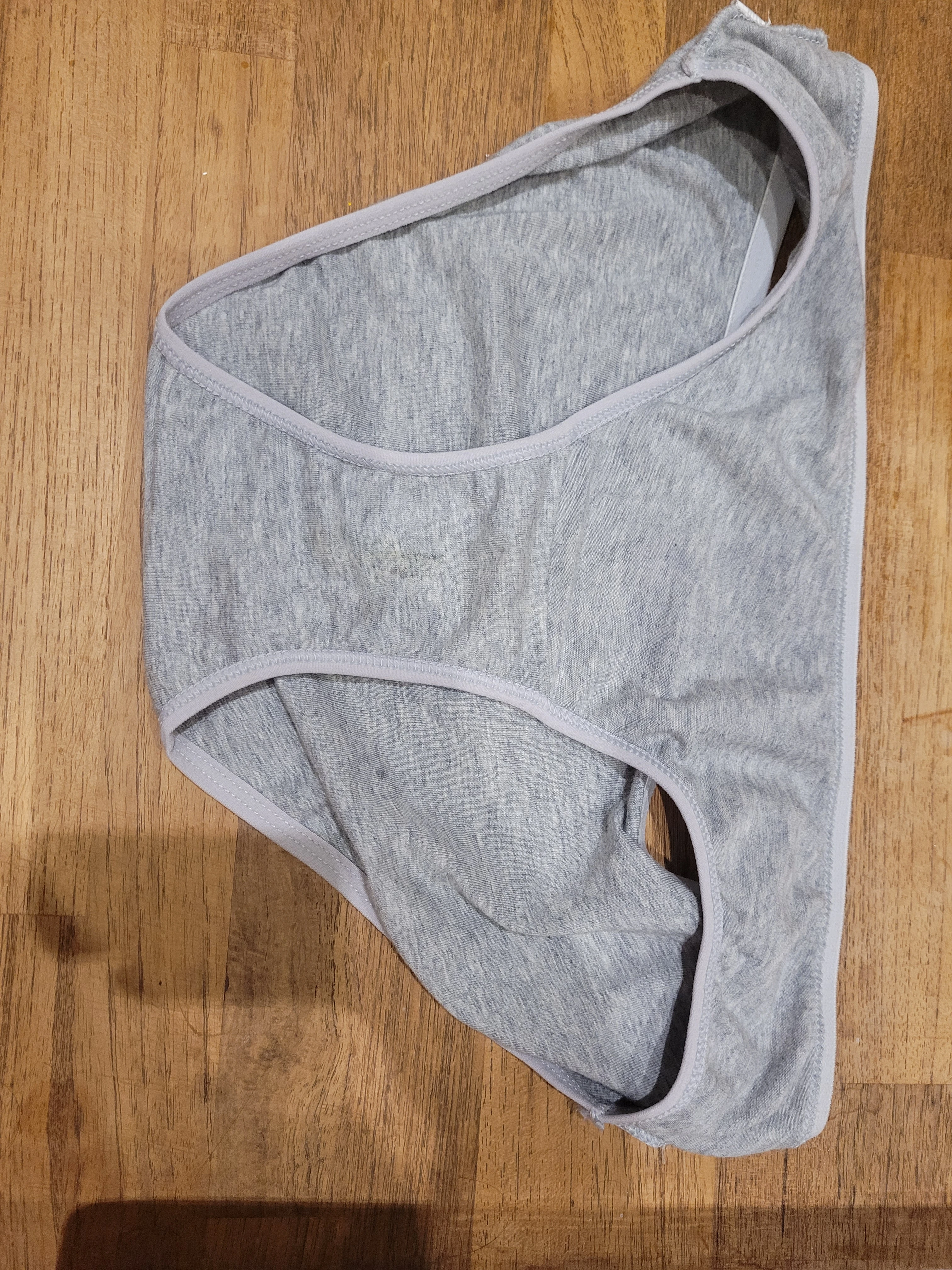 Photo de Culotte sale en partouze 2