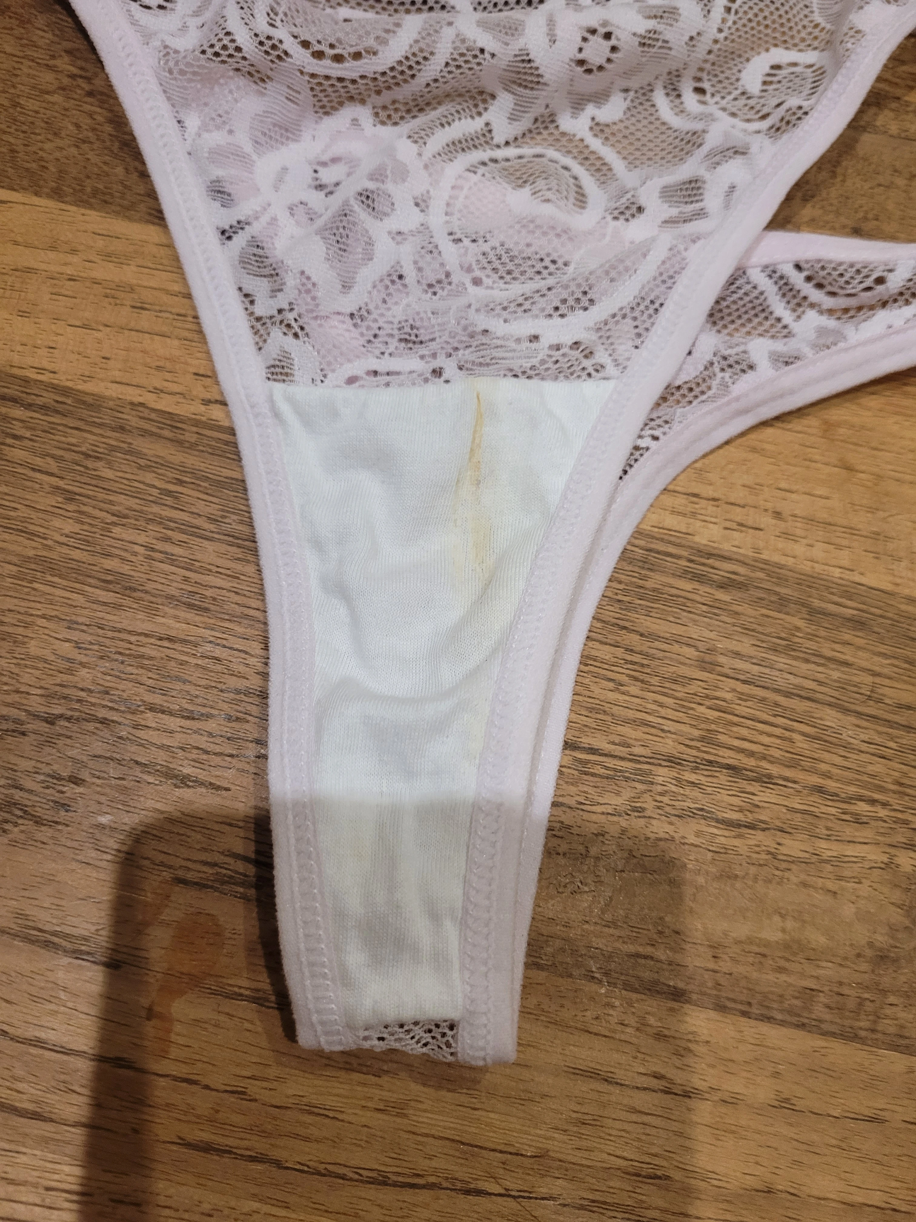 Photo de Culotte sale en partouze 1