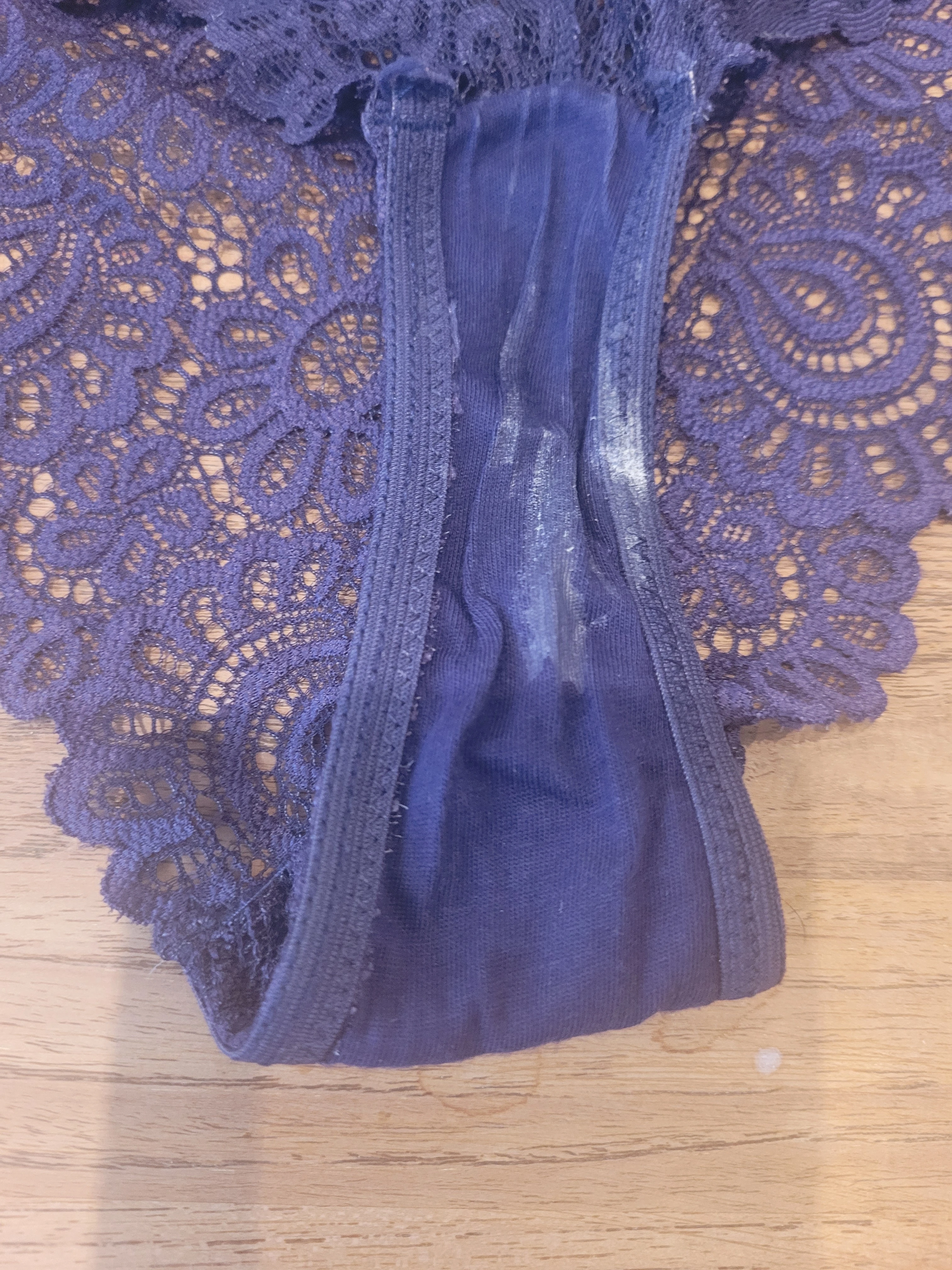 Photo de Culotte sale et lesbienne 1 du 20 mai