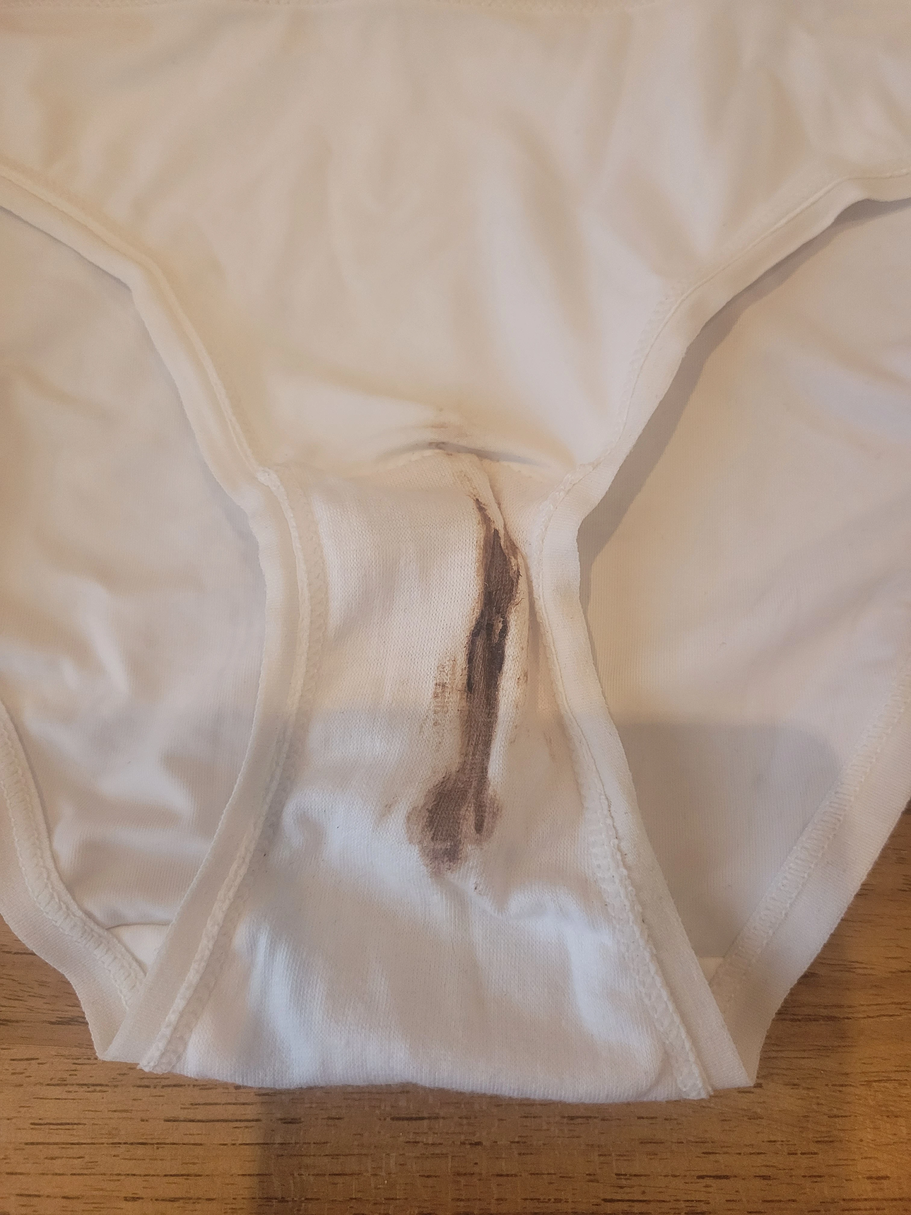 Photo de Culotte sale étudiante du 15 mai