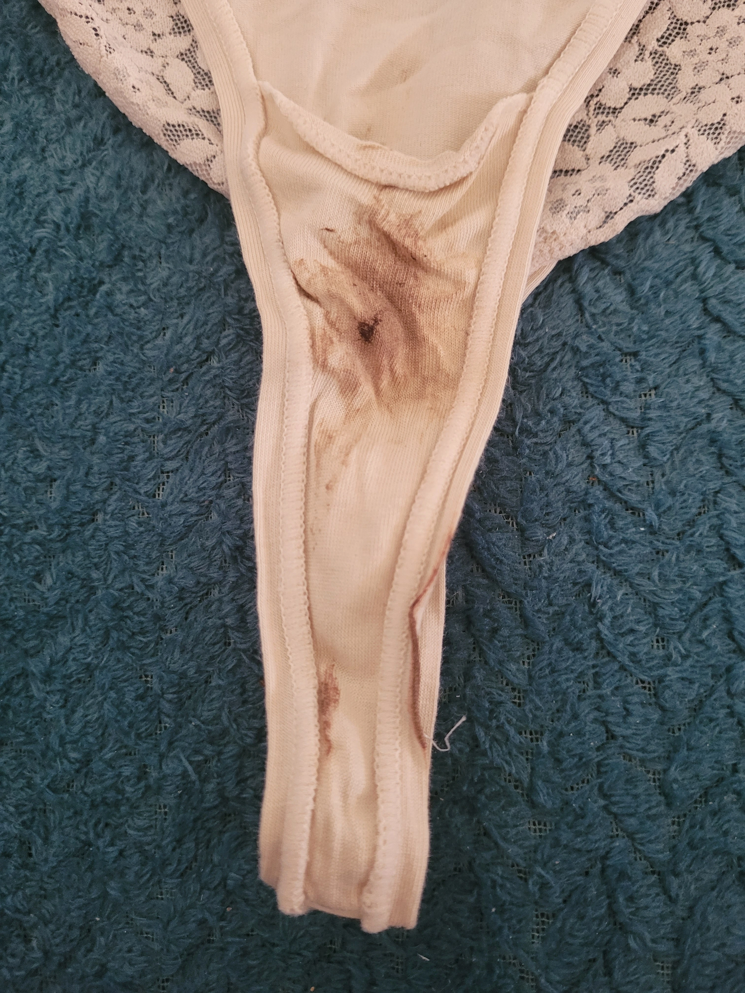 Photo de Dernière culotte rougie ! 3 mai