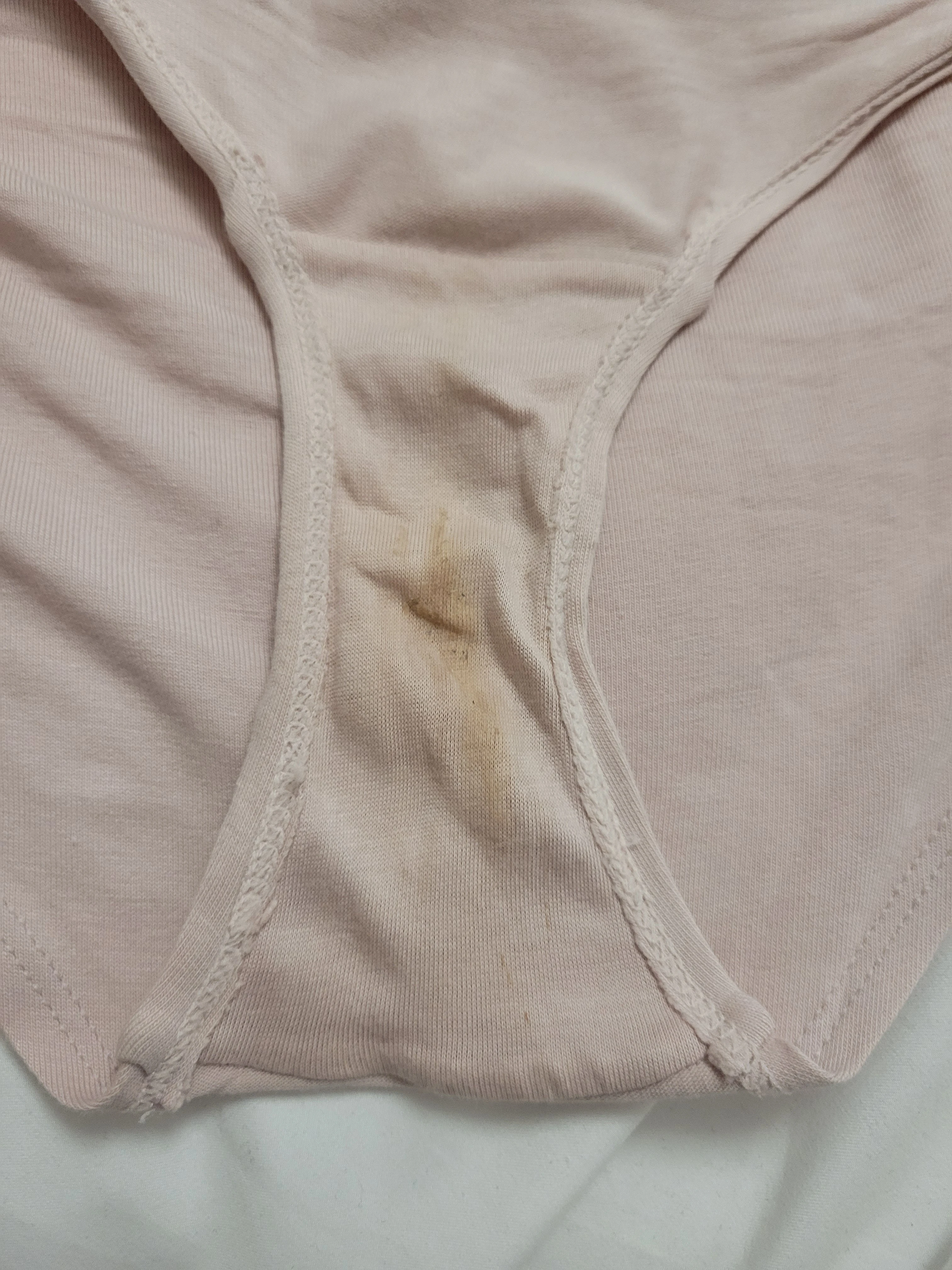 Photo de Culotte sale et ur1ne ! 15 décembre
