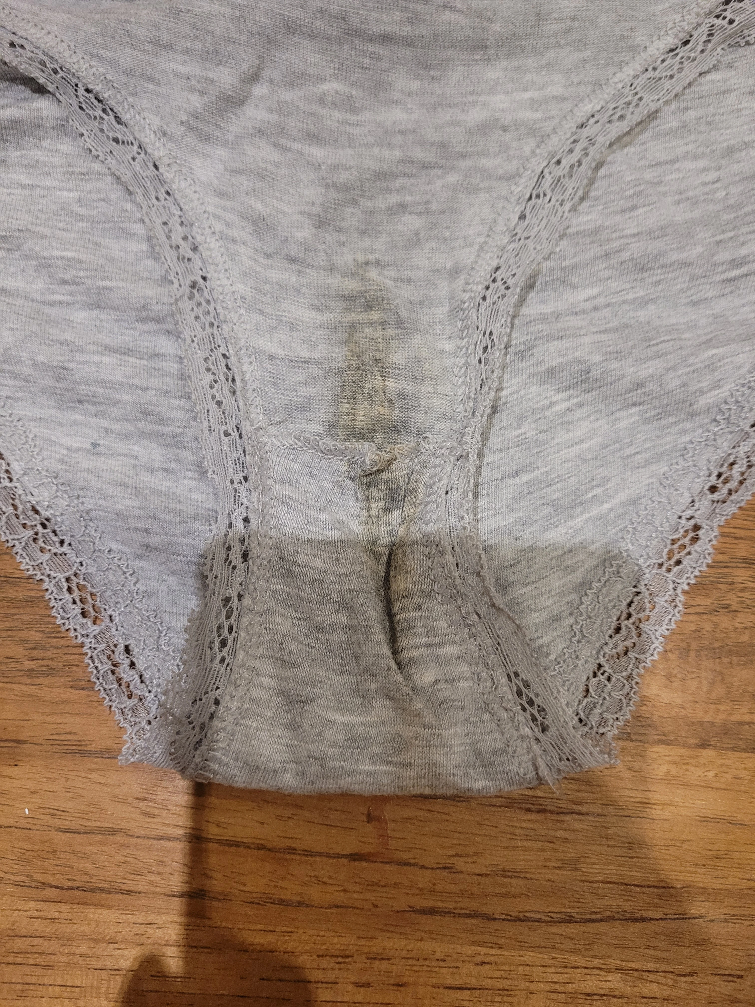 Photo de Culotte sale et crémaillère ! 3 novembre
