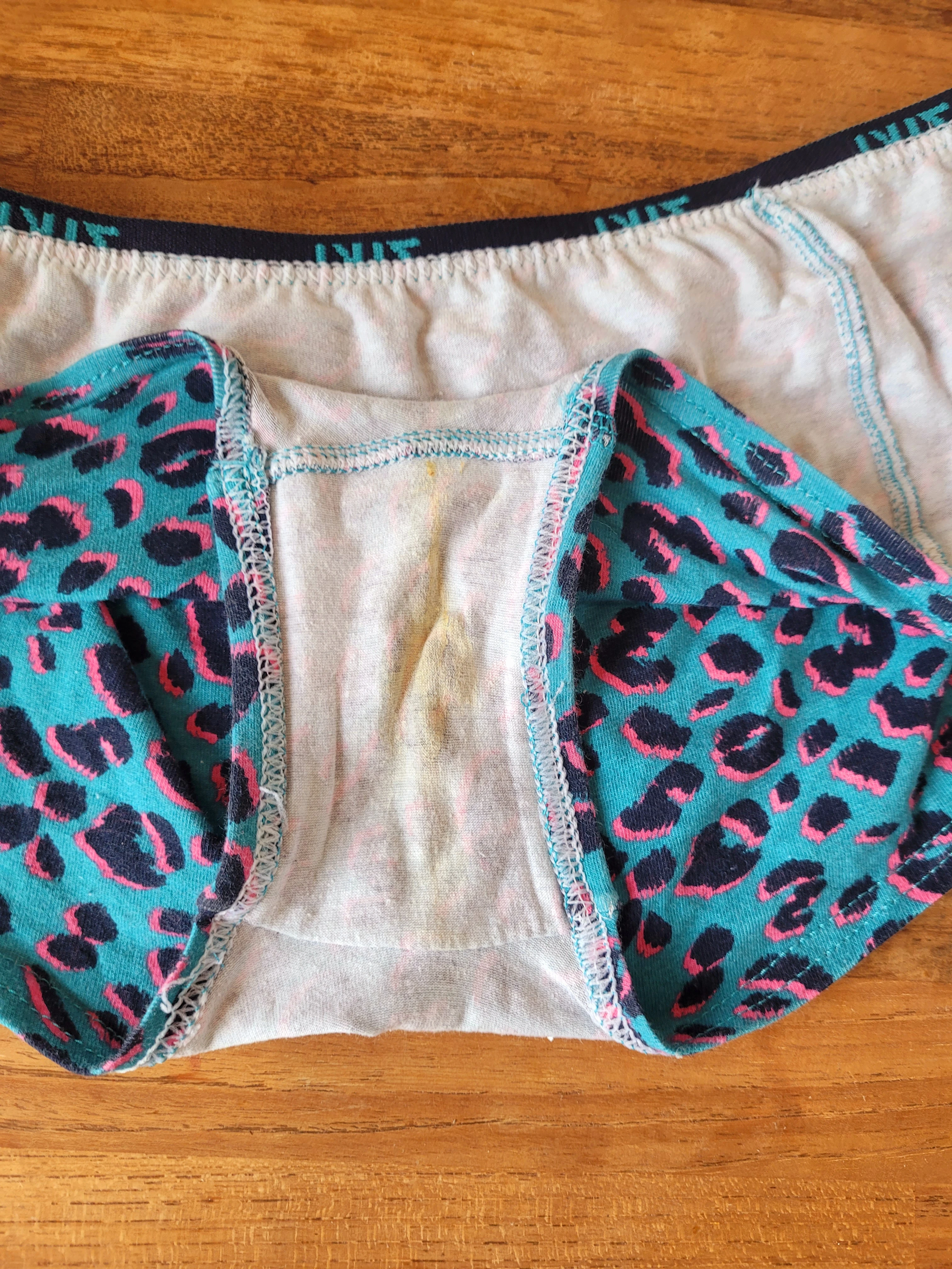 Photo de Culotte boxer sale et sexuelle en boîte de...