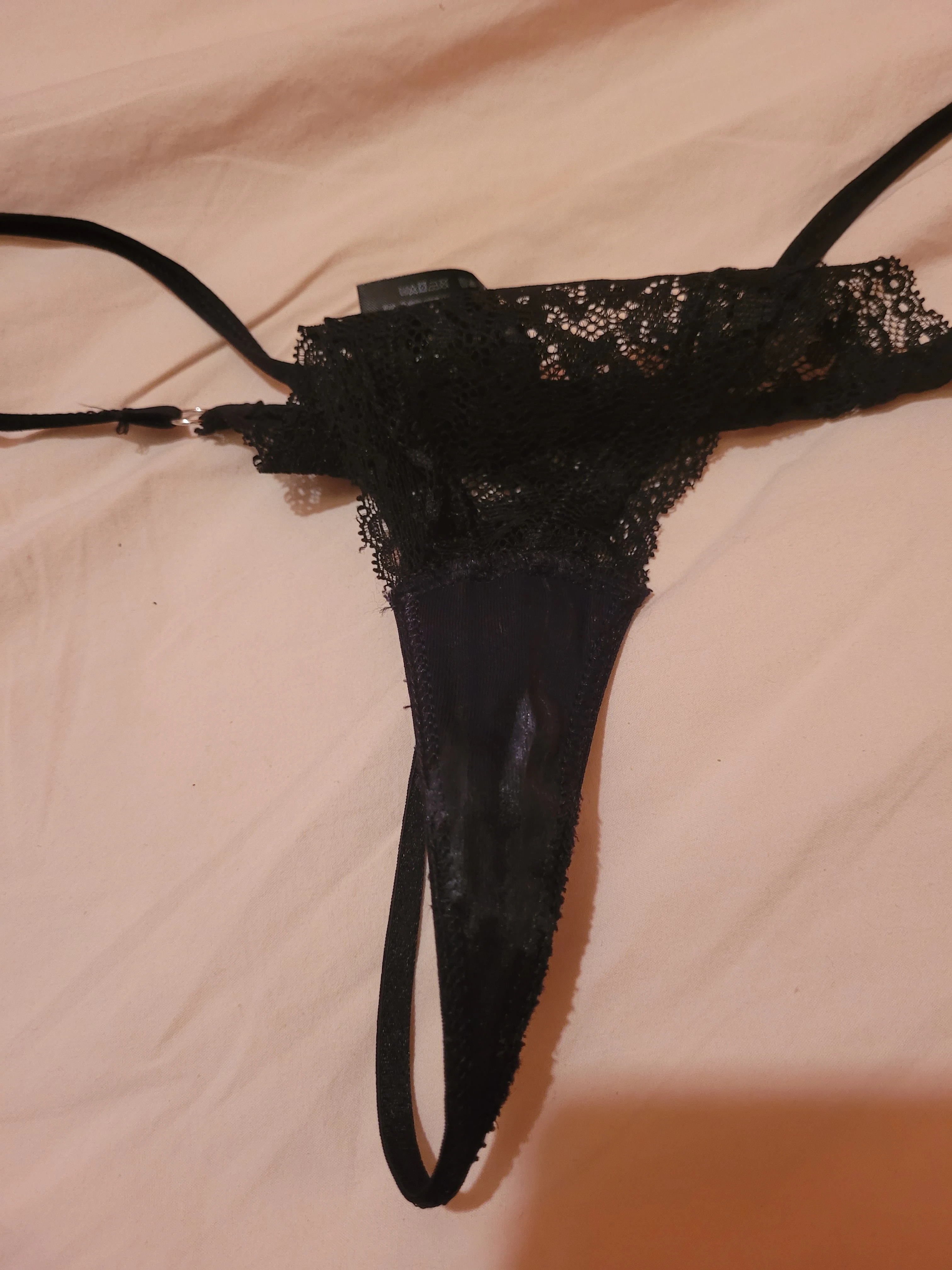 Photo de Culotte string sale et voisinade ! 7 septembre
