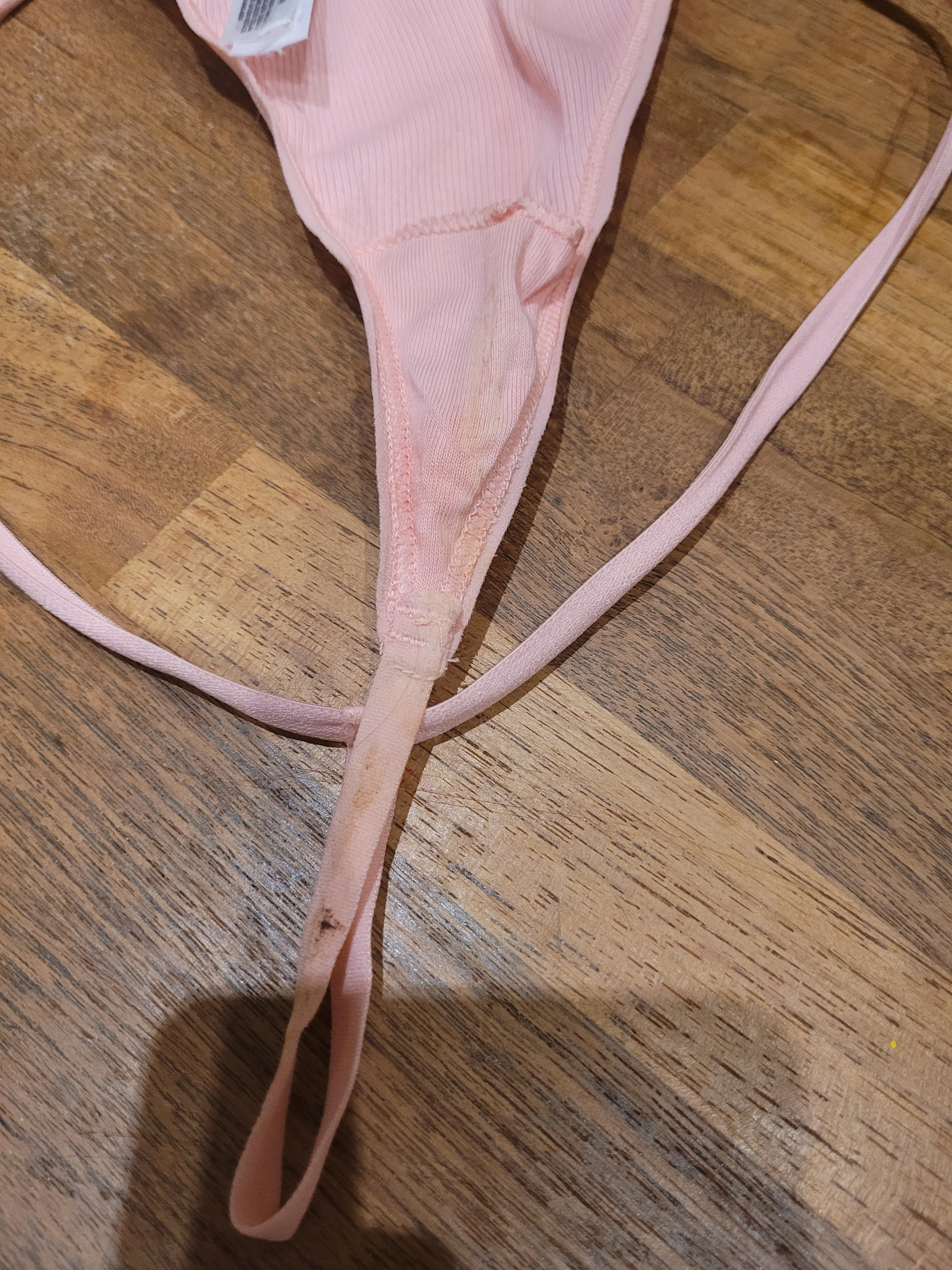 Photo de Culotte string sale du 3 septembre