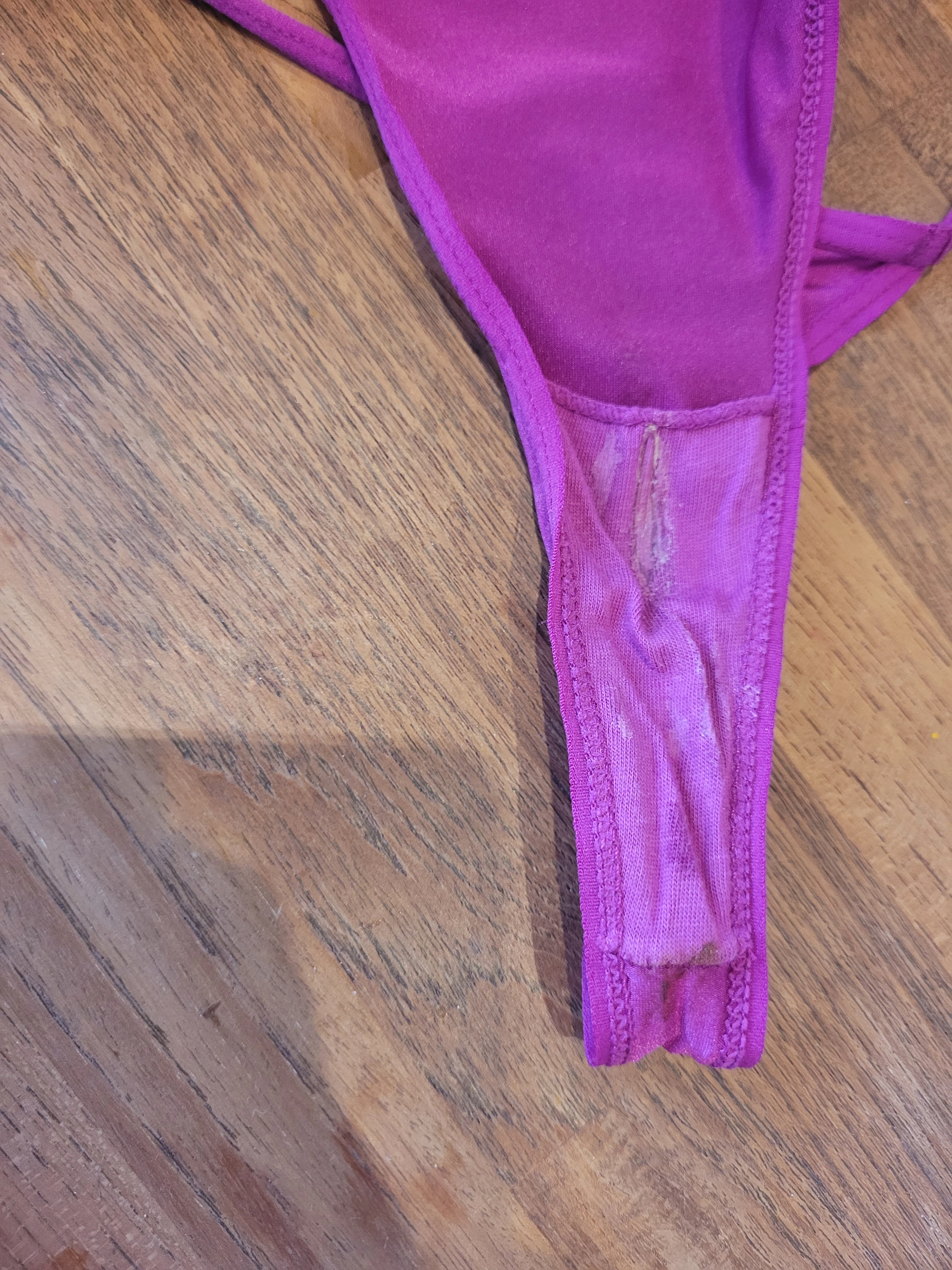 Photo de Culotte string sale du 16 août !
