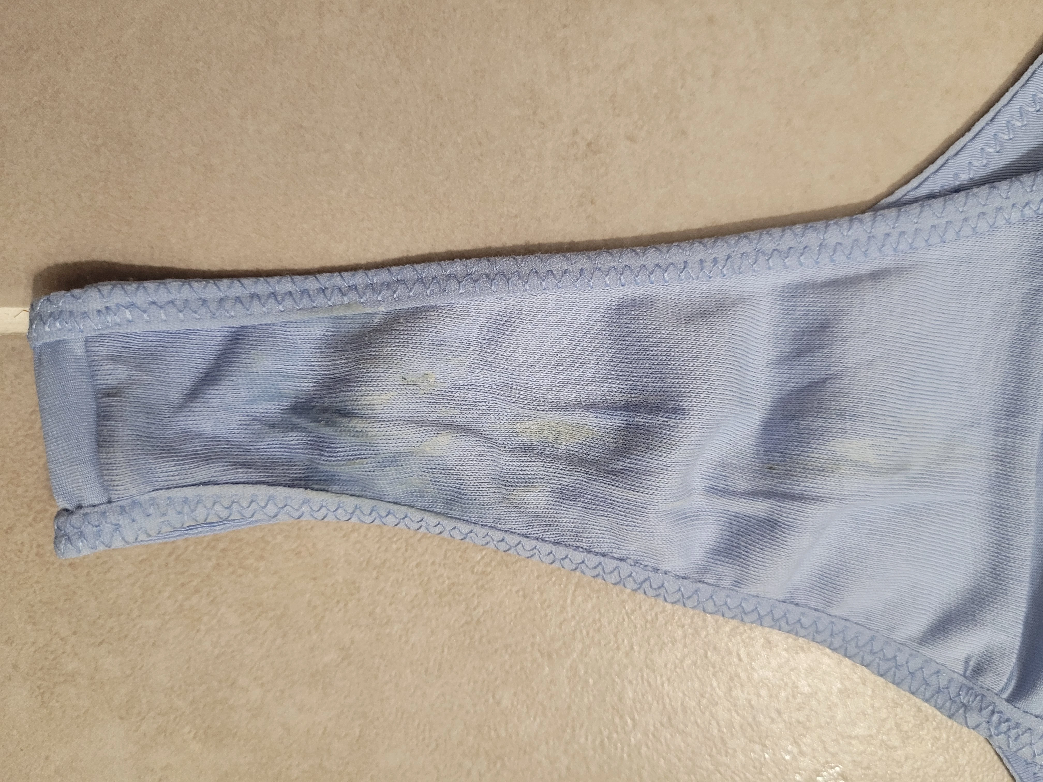 Photo de Culotte sale portée 1 nuit et 1 jour...