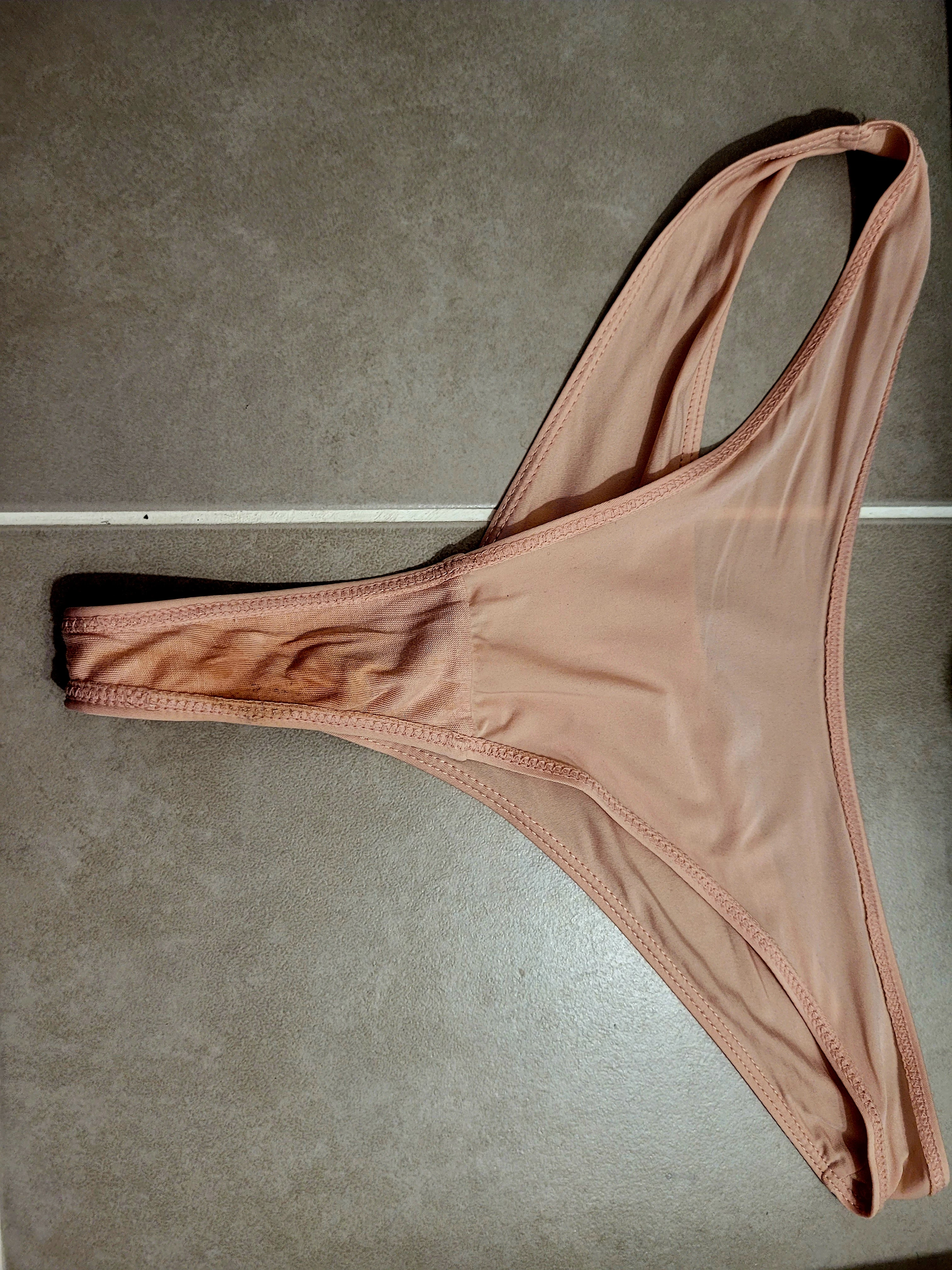 Photo de Culotte sale et trempée ! 💦 23 janvier