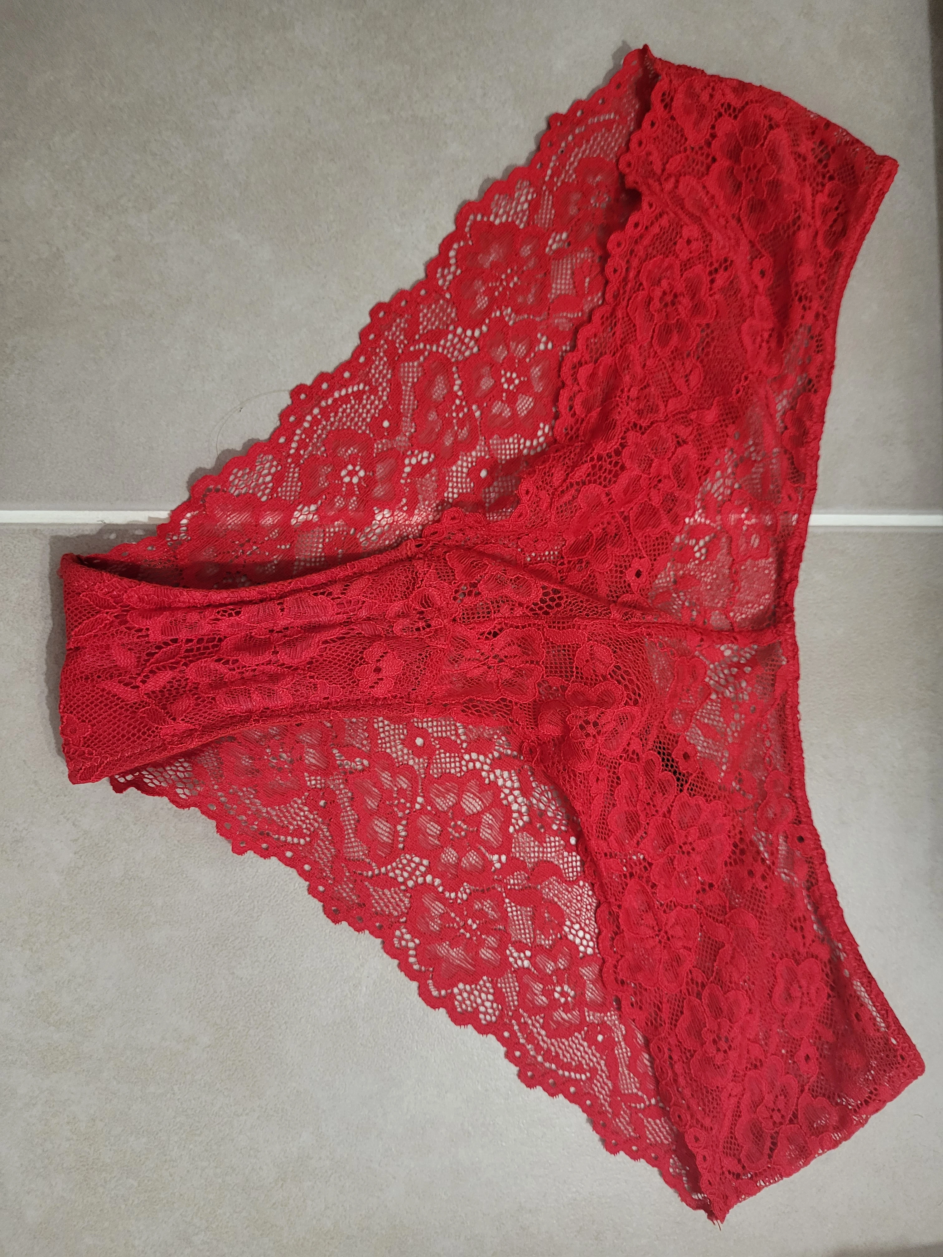 Photo de Culotte sale et frigorifiée ! 🥶🥶 Mais …...