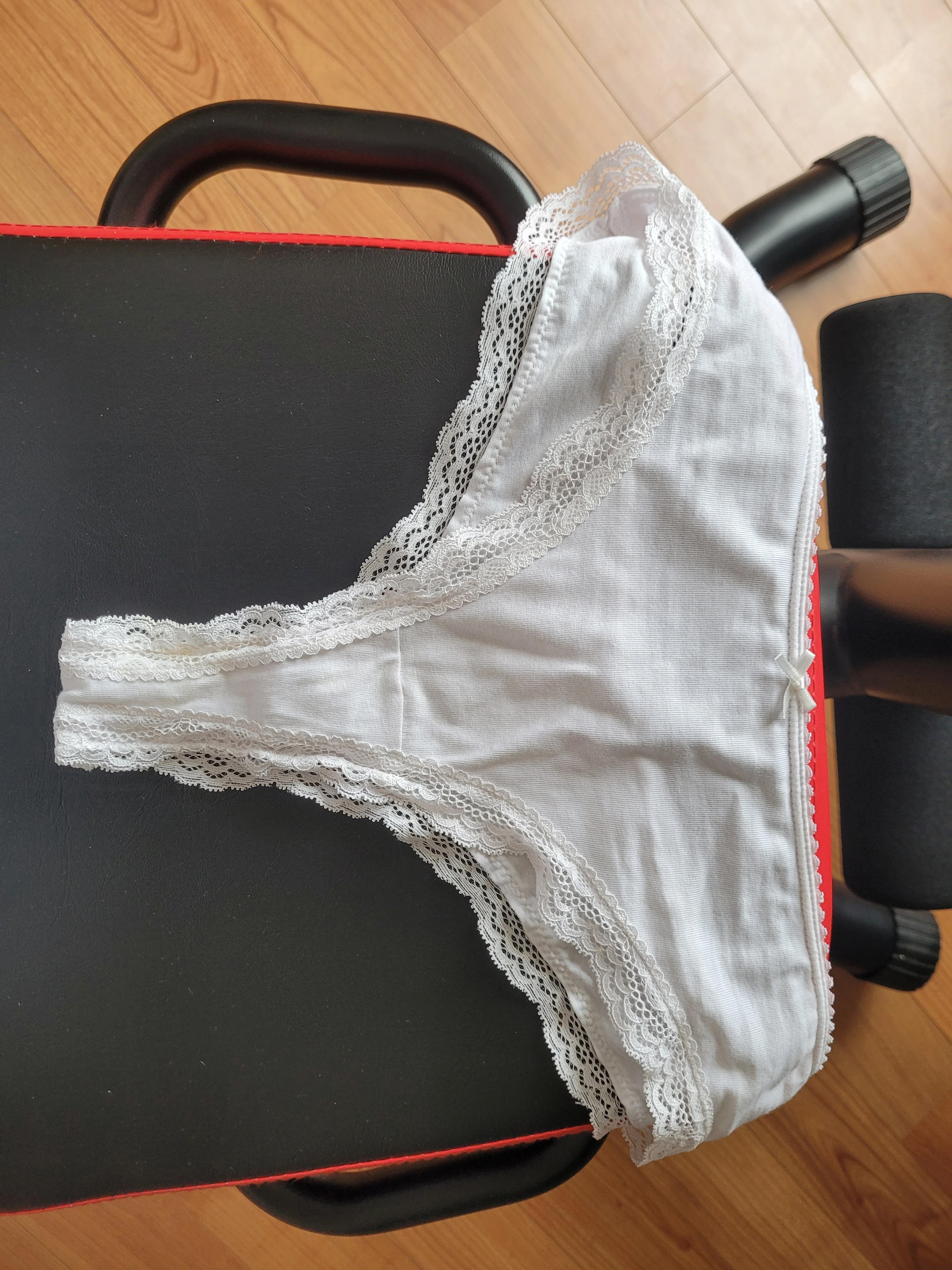 Photo de Culotte sale portée 5 nuits !