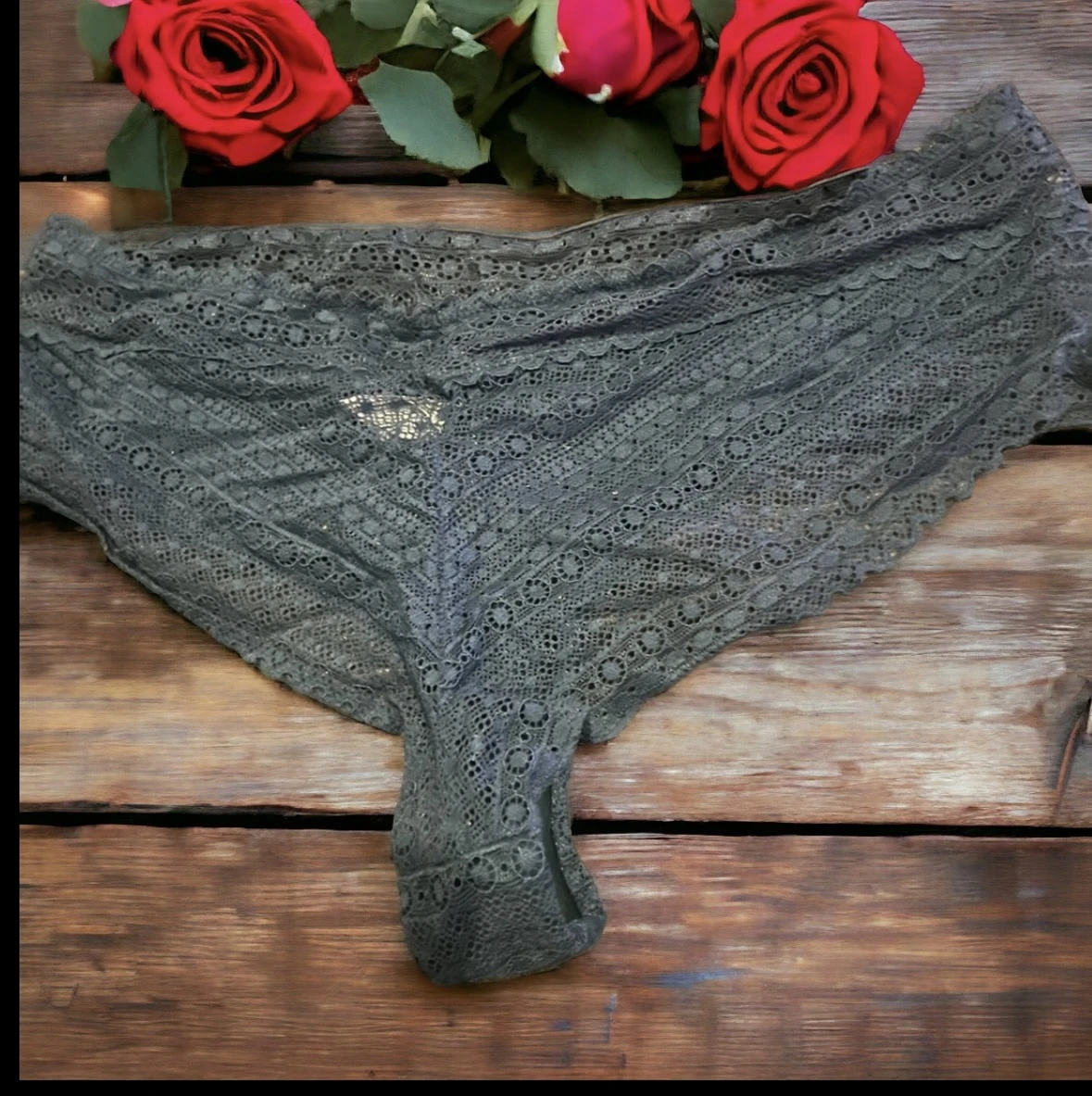 Photo de Culotte et vidéo masturbation (5 à 10min)
