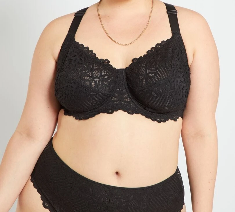 Photo de Soutien gorge gros seins 👙