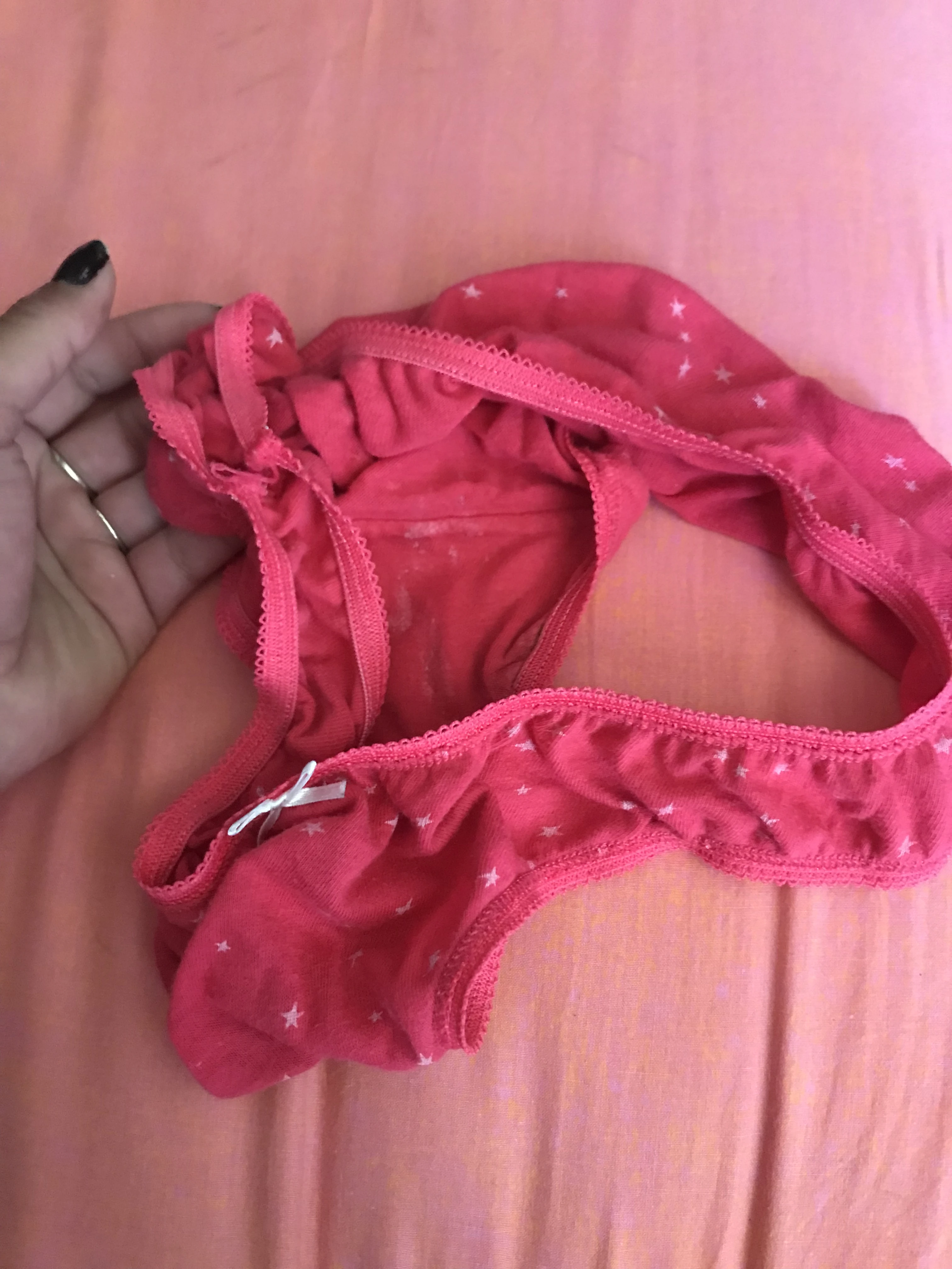 Photo de Culotte plaisir humide 💦🔥💦 (réservée)