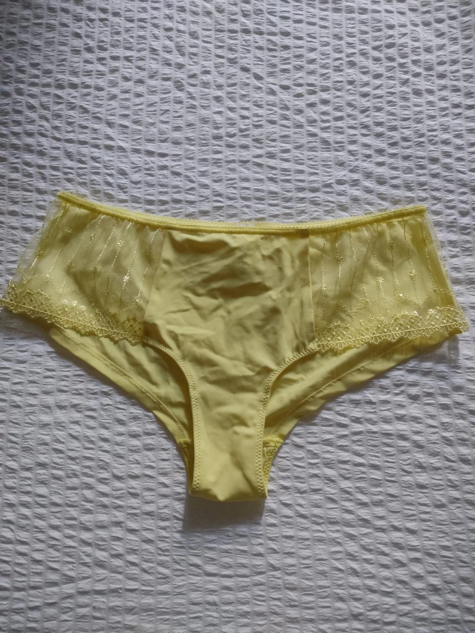 Photo de lot culotte + polaroid de mon visage masqué