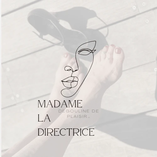 Photo de 10 Photos de mes pieds de directrice !
