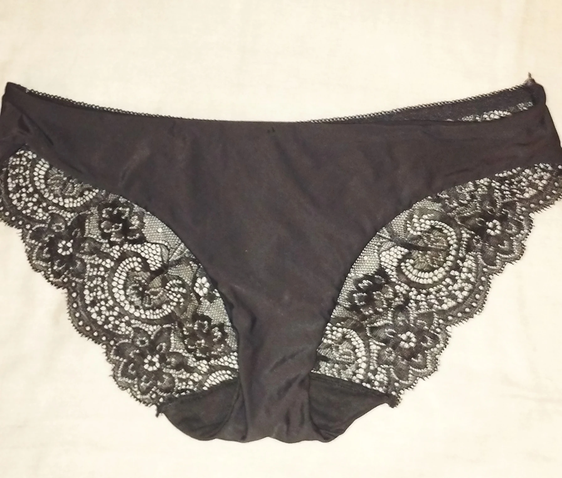 Photo de Culotte dentelle noire