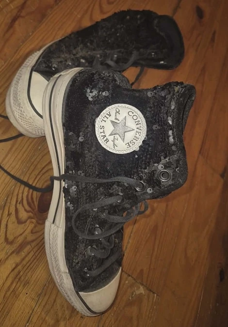 Photo de 👟👑💎Jolie paire de converses à sequin💎👑👟