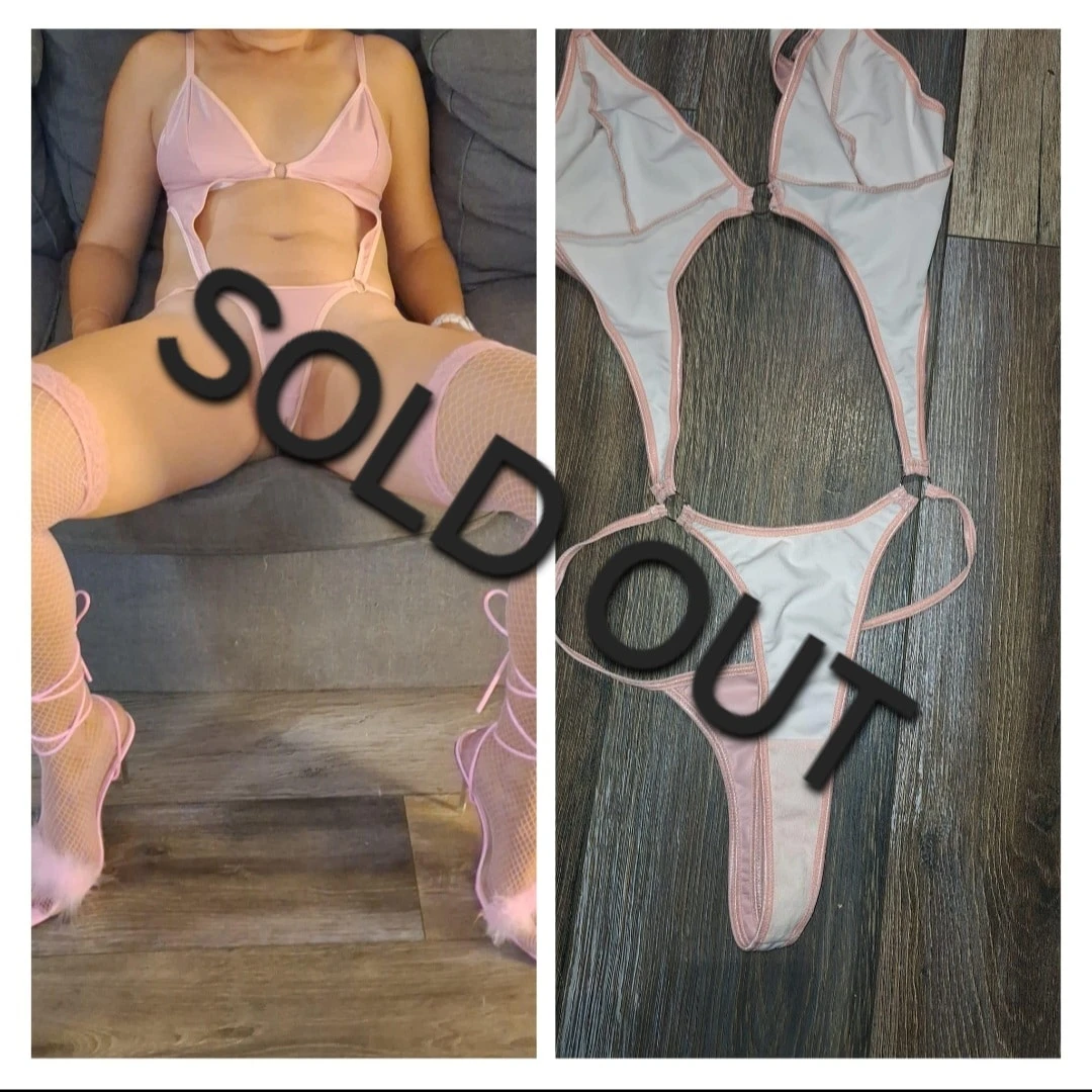 Photo de Pink body underwear worn 2 days