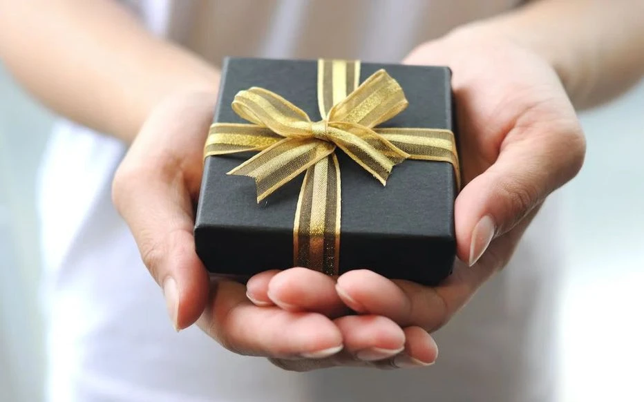 Photo de Offre-moi un petit cadeau 🥰